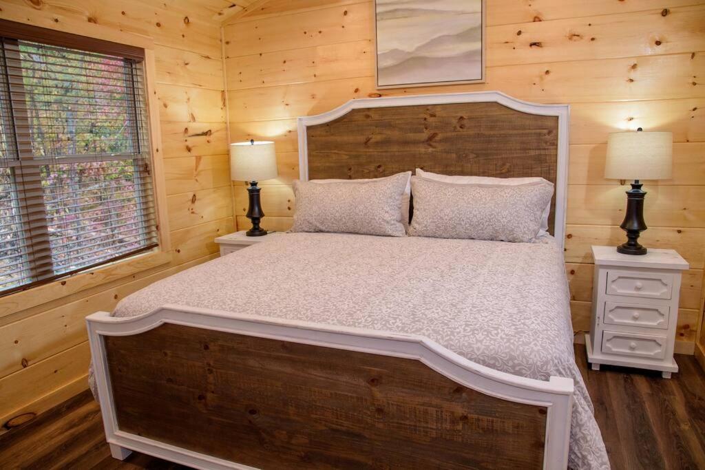 Holiday home Spacious 2800 Sq Ft-cozy Wood Cabin-new Build Pigeon Forge