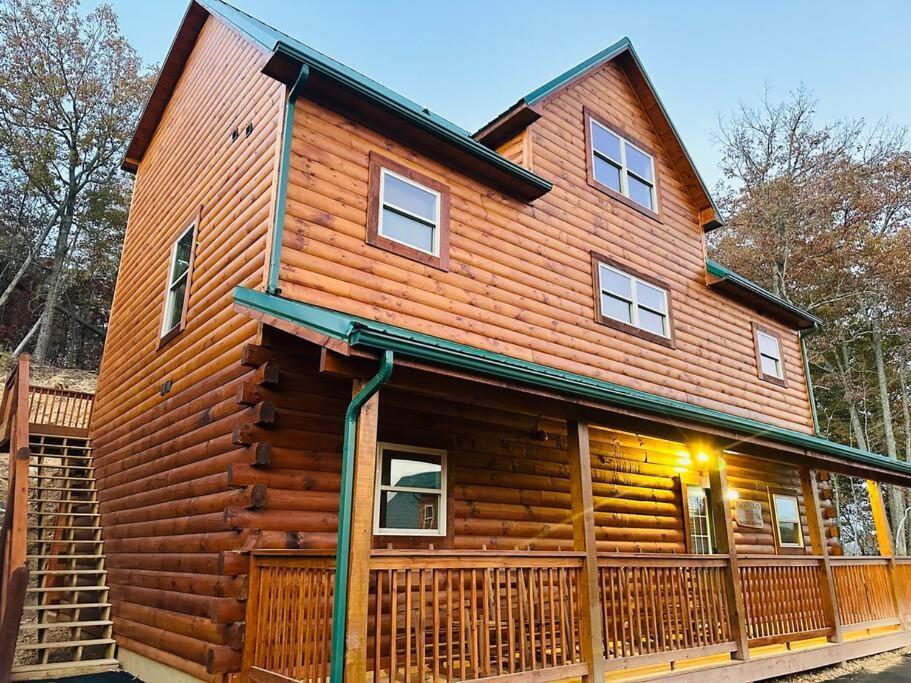 Spacious 2800 Sq Ft-cozy Wood Cabin-new Build Holiday home Pigeon Forge
