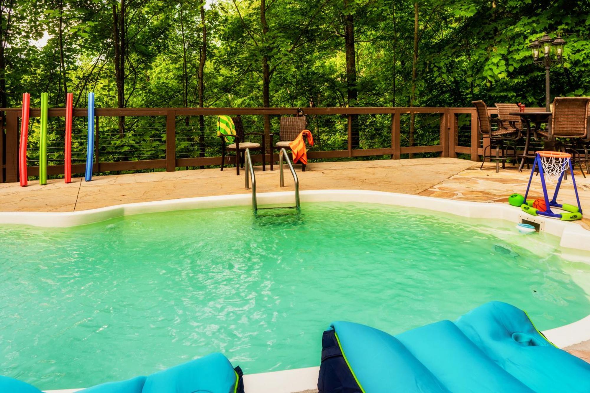 Enclave - 5 - Private Outdoor Pool - Arcade - Fire Table - Outdoor Kitchen - Hot Tub