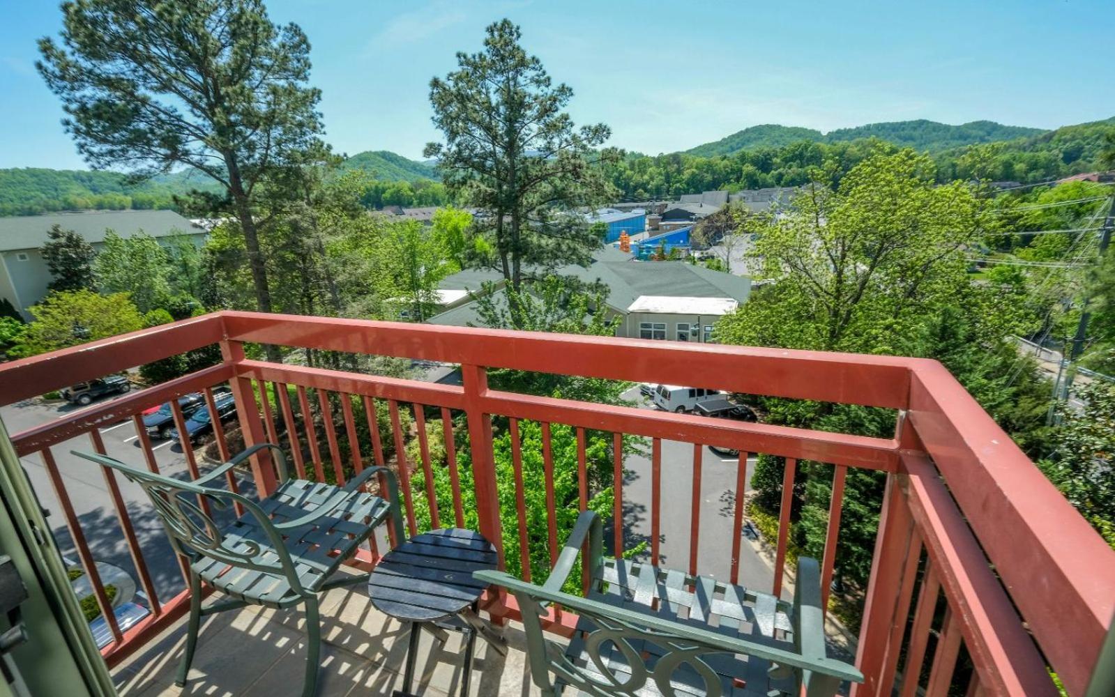 The Smoky Mountain Nest Apartment *