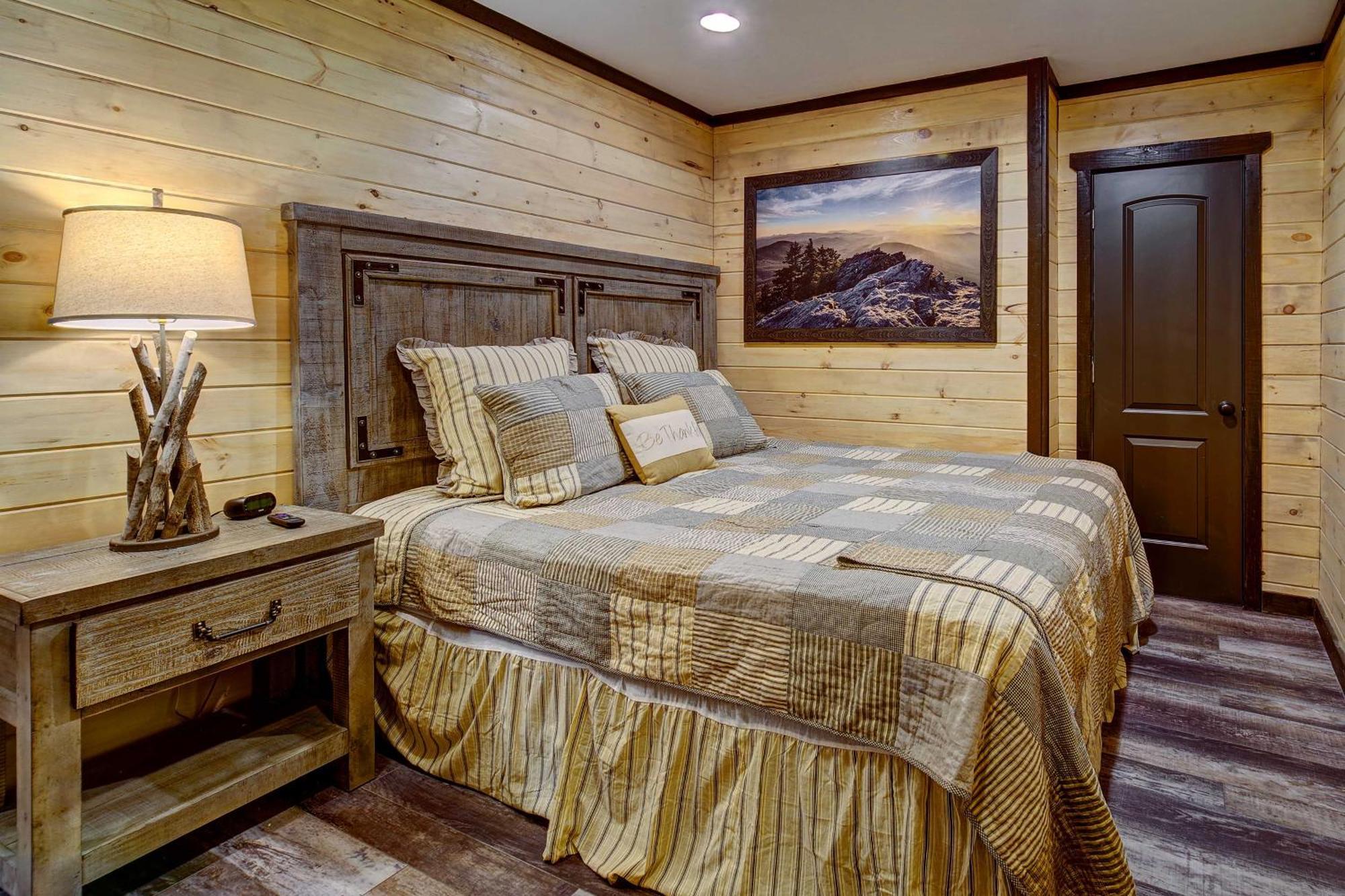Chalet Rebel Retreat By Eden Crest *