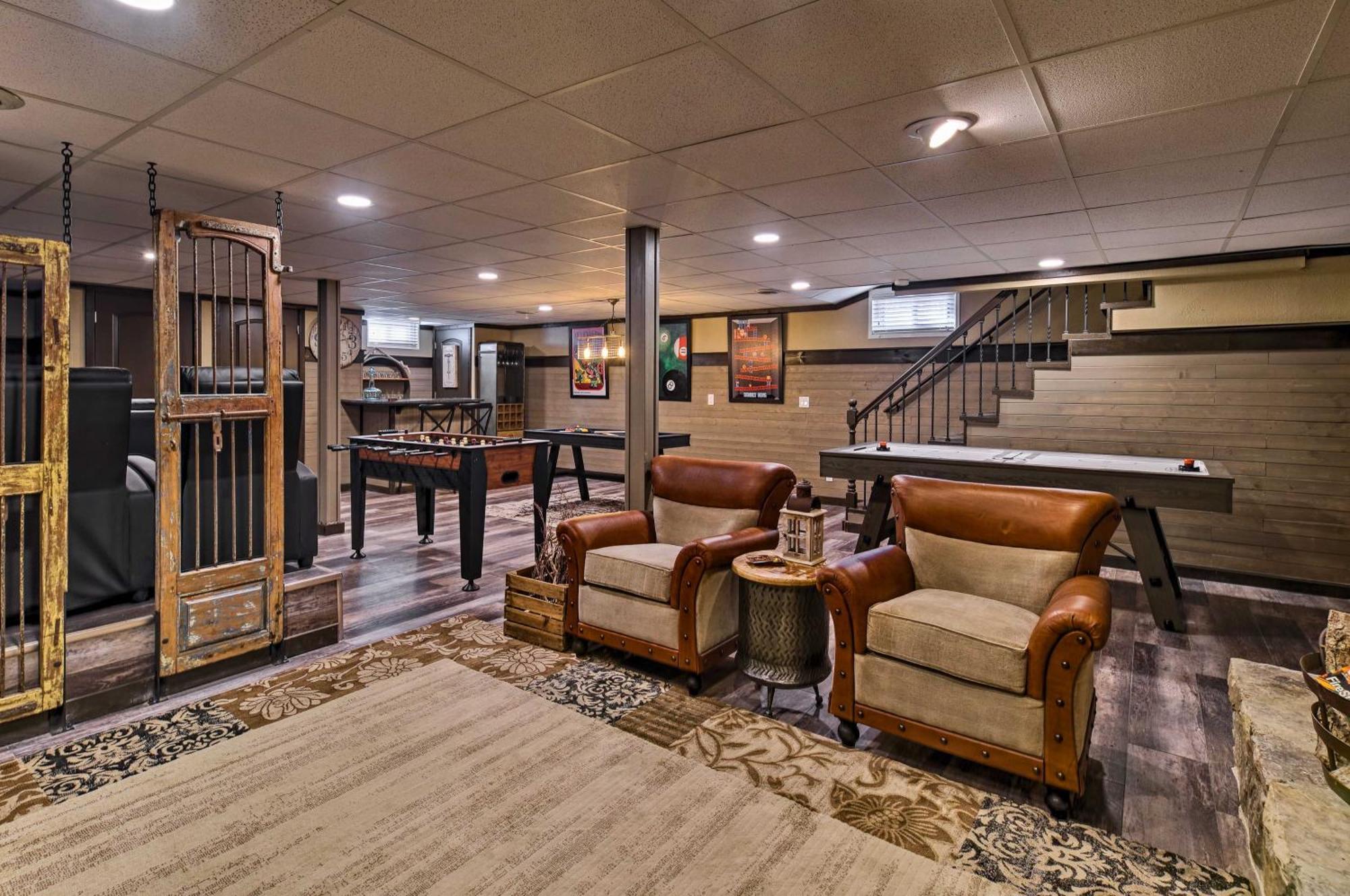 Rebel Retreat By Eden Crest Chalet *