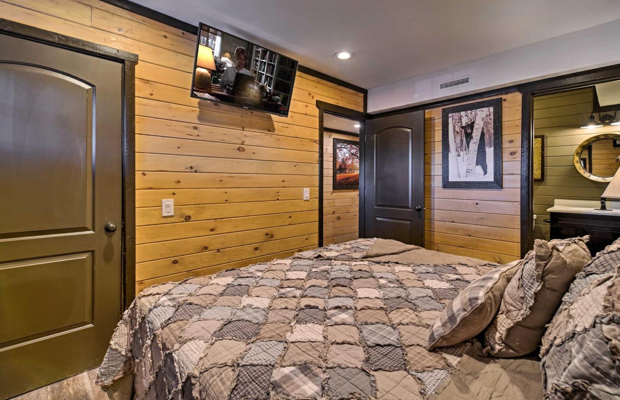 Chalet Rebel Retreat By Eden Crest *