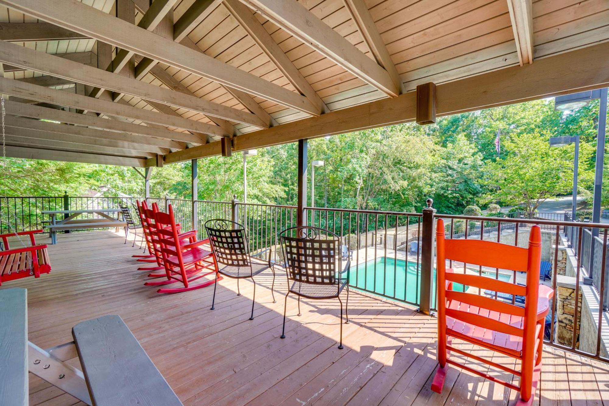Holiday home Smoky Mountain With Deck And Hot Tub! Pigeon Forge