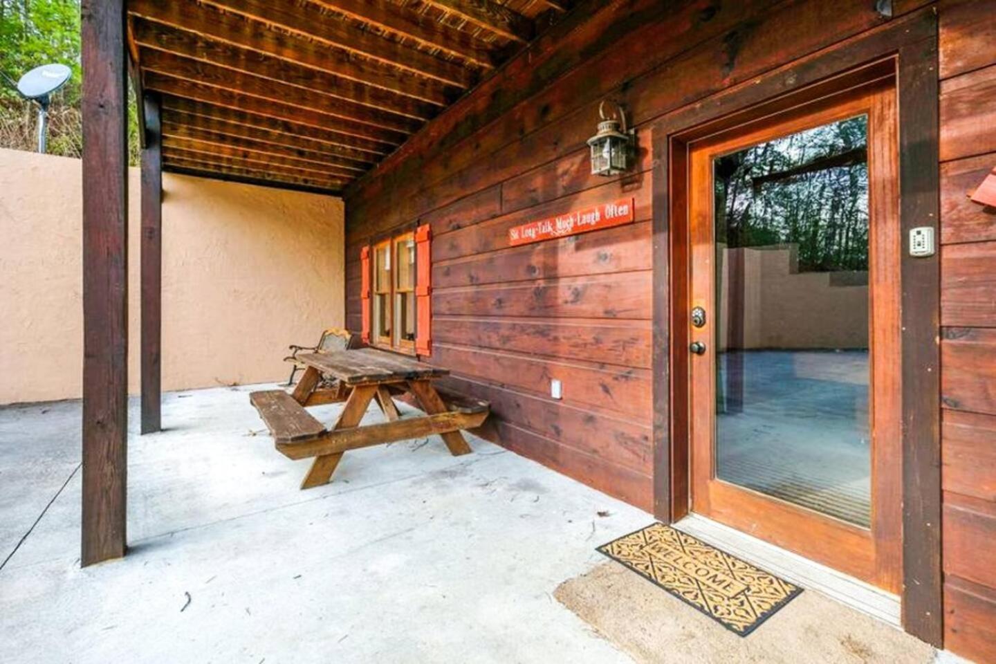 Holiday home Dog Friendly Secluded Whot-tub & Sleeps 12 *