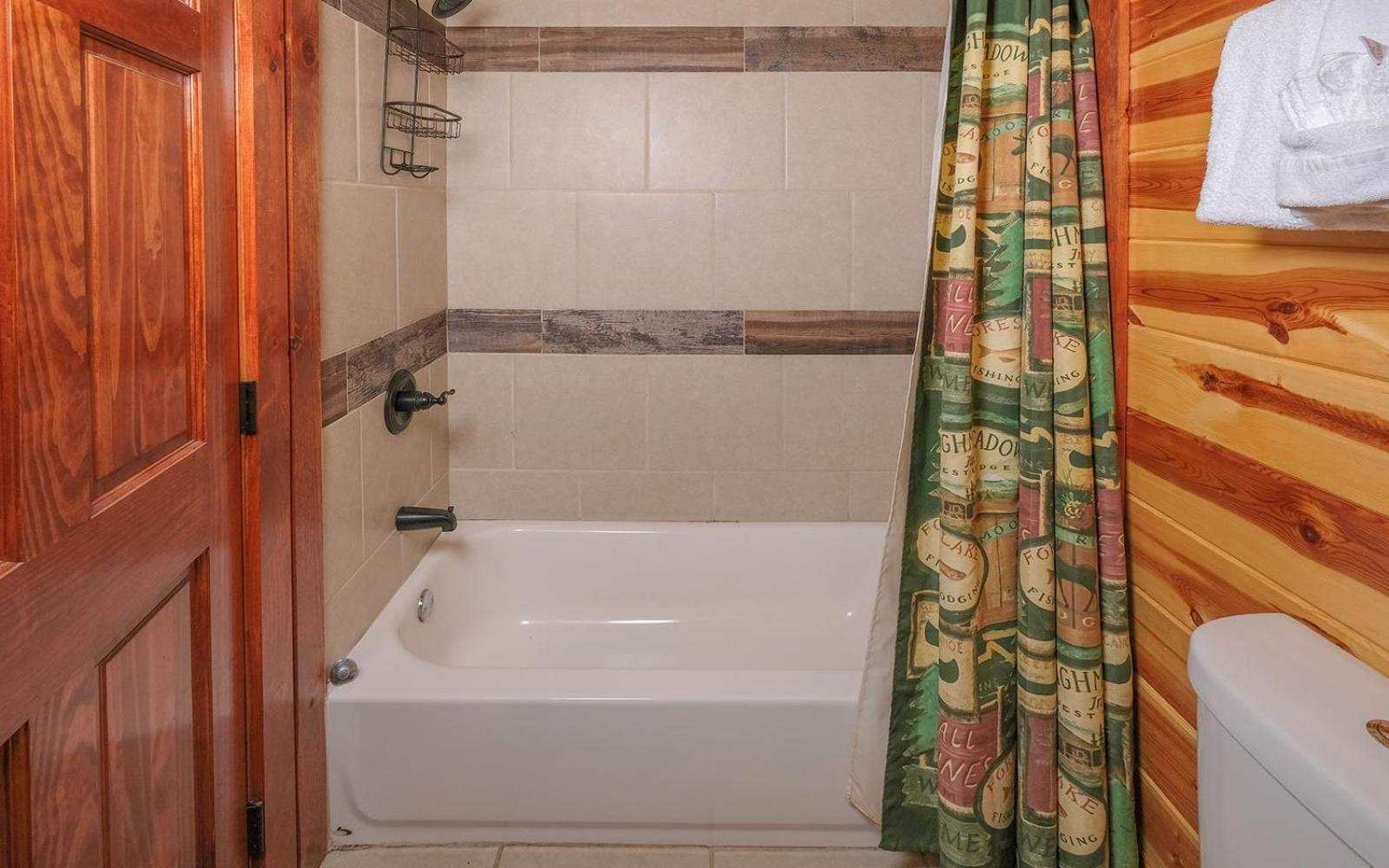 Splash N Mountain Lookout Villa *