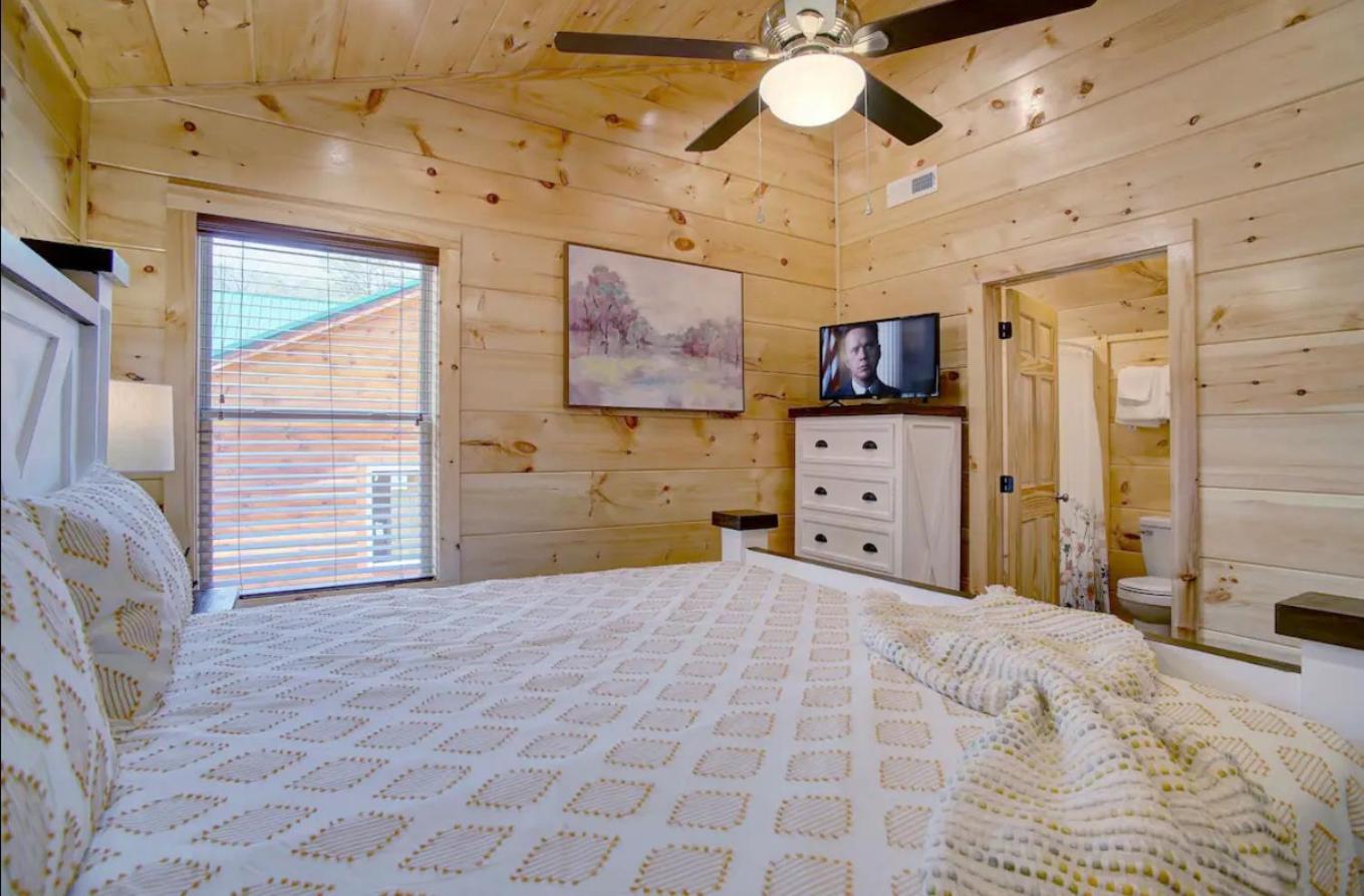 Holiday home Papa Wolfs Pigeon Forge