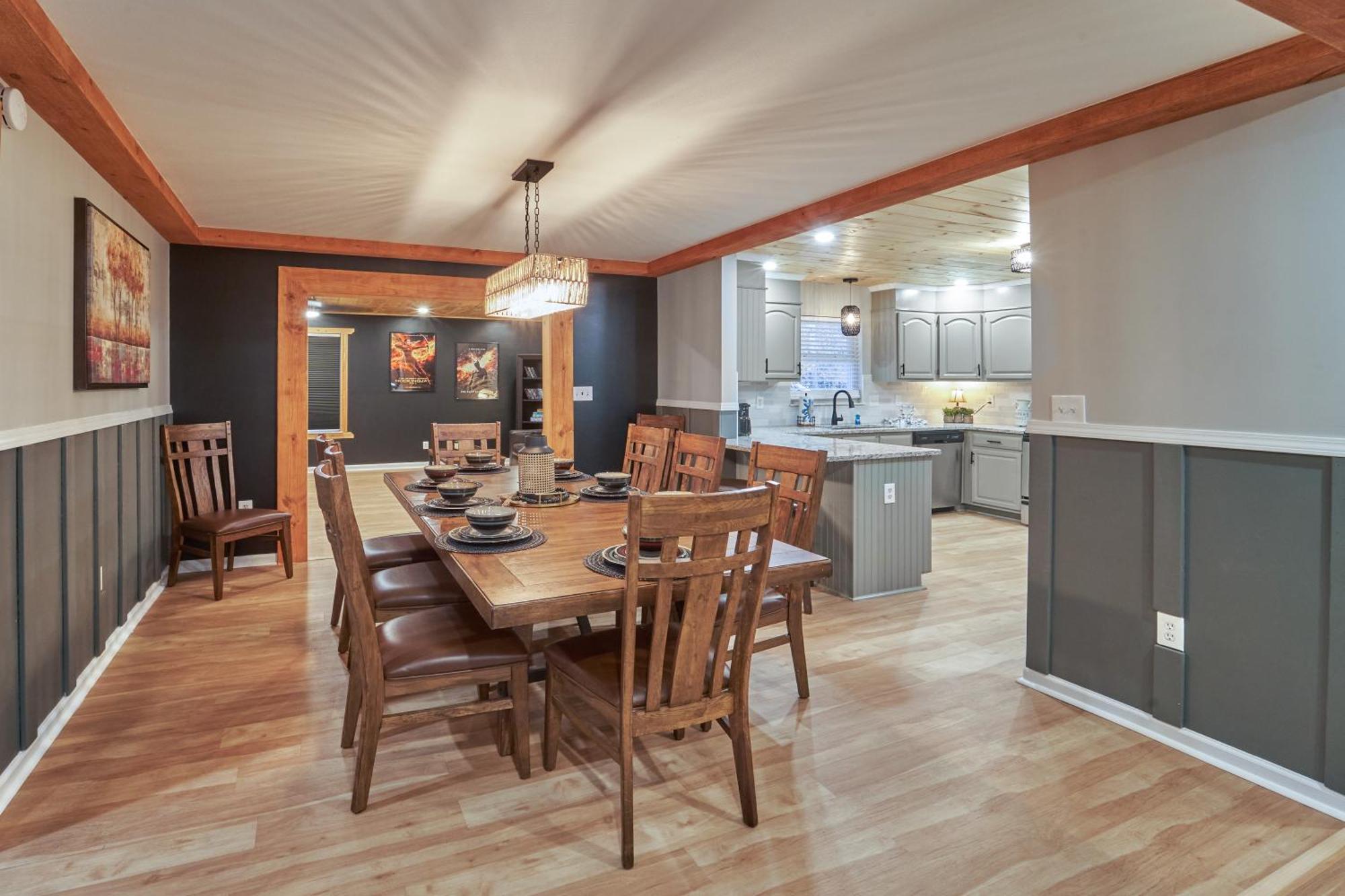 Holiday home Entertainment Galore! Luxurious Property, Spectacular & Peaceful Setting, Great Location, Close To Major Attractions!! *