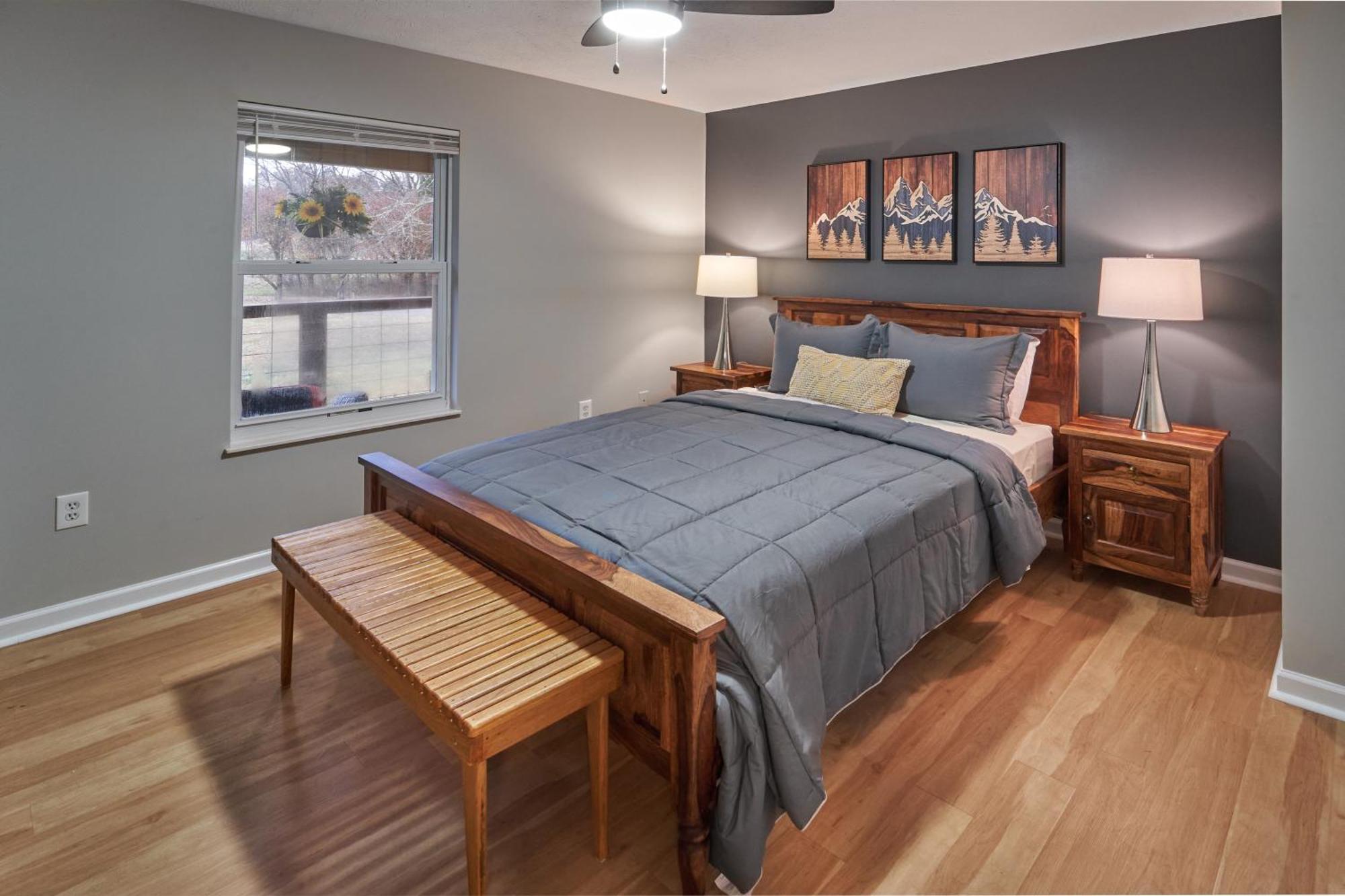 Entertainment Galore! Luxurious Property, Spectacular & Peaceful Setting, Great Location, Close To Major Attractions!! Holiday home Pigeon Forge