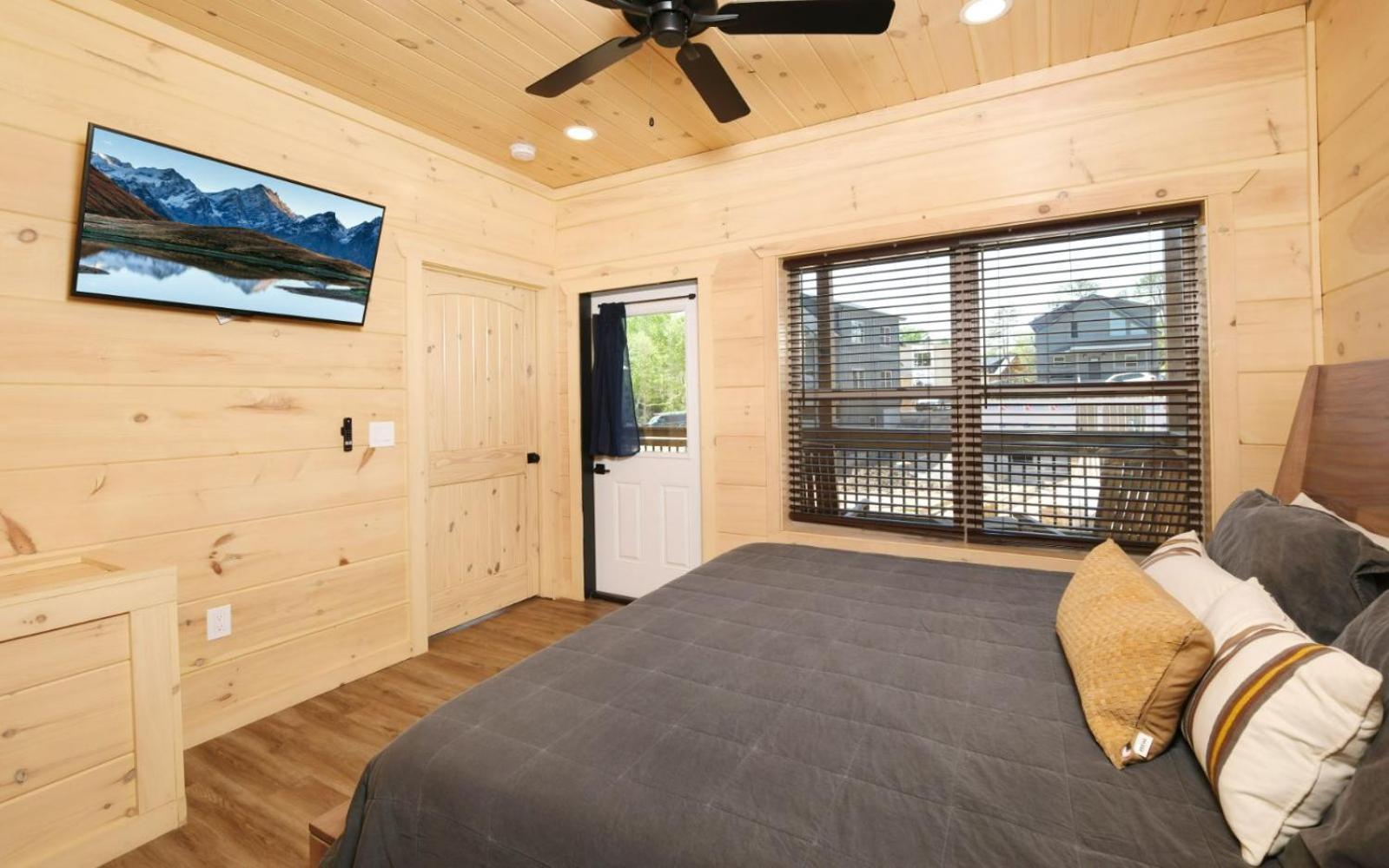 Villa Smoky Mountain Oasis