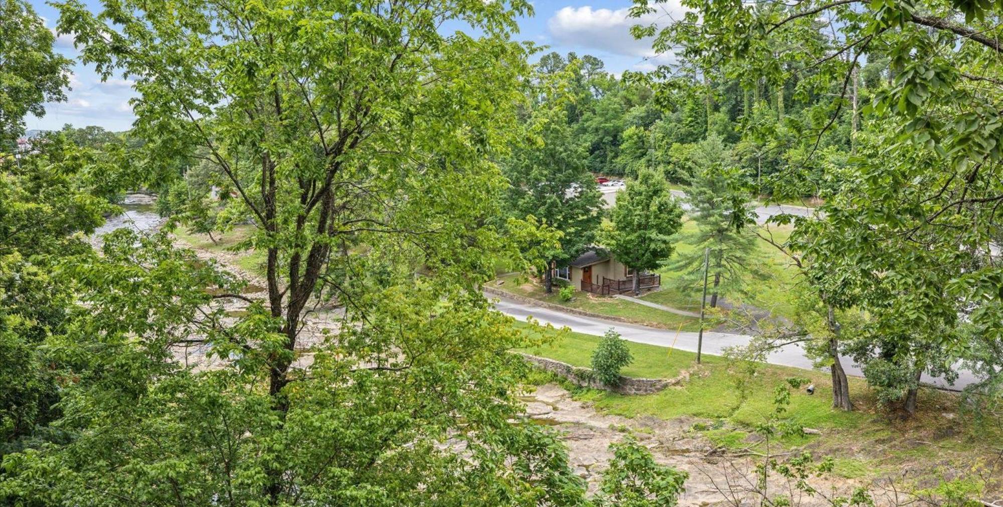 Cl403 Creekside Tranquility Holiday home Pigeon Forge