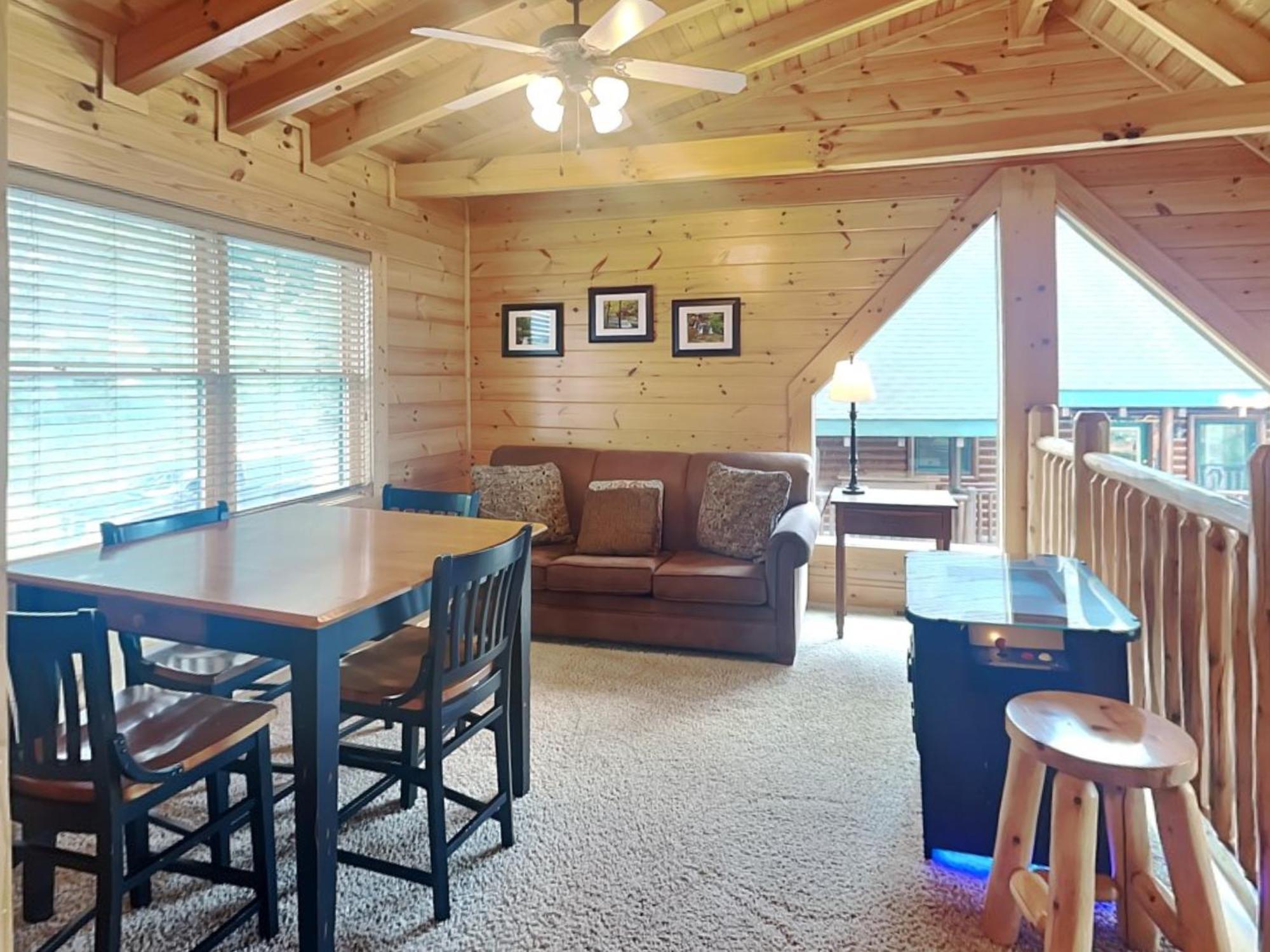 Misty Mountain Hideaway Pigeon Forge