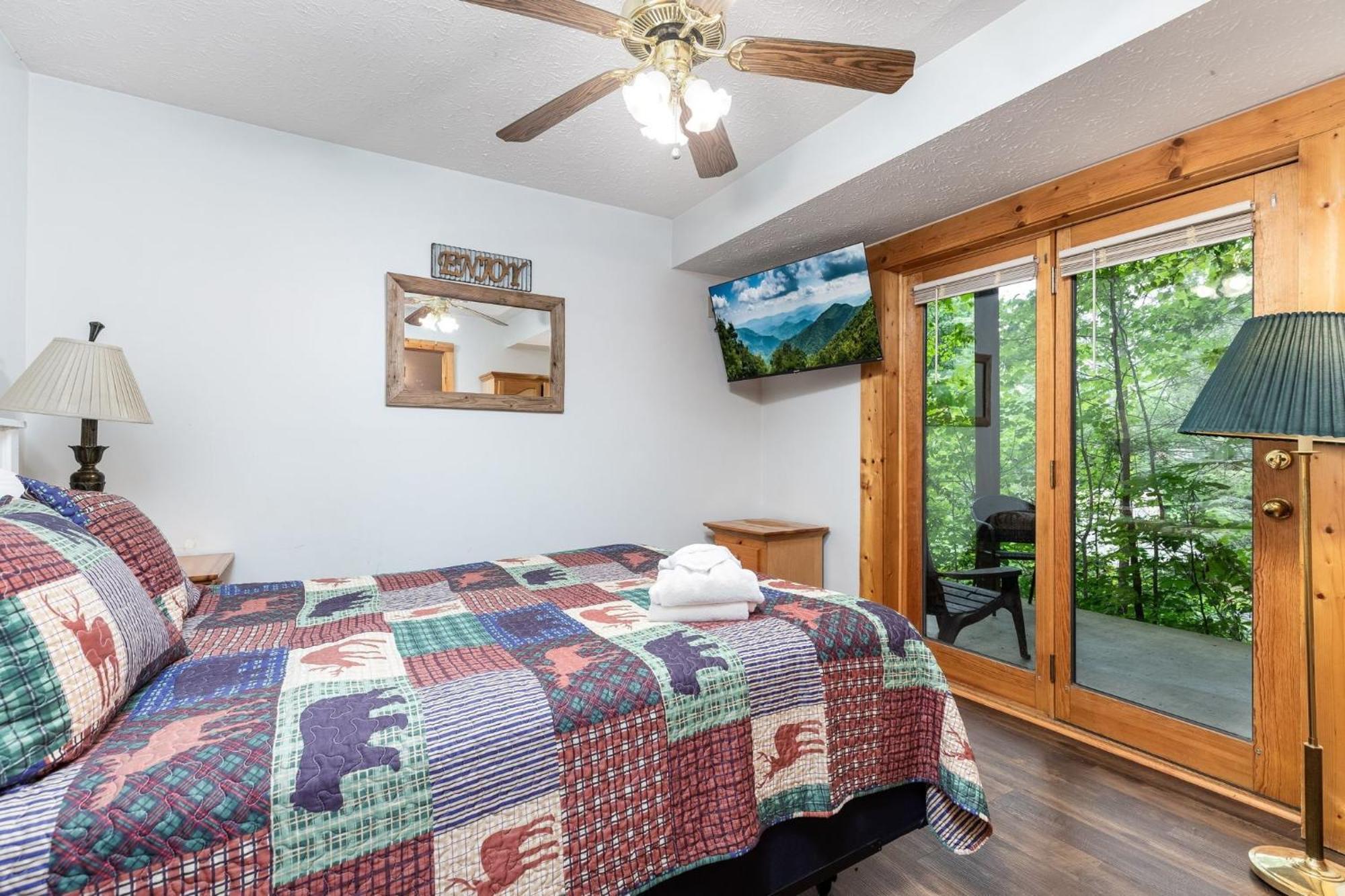 Er93 - Pirate's Cove - Great Location! Close To The Action! Pigeon Forge