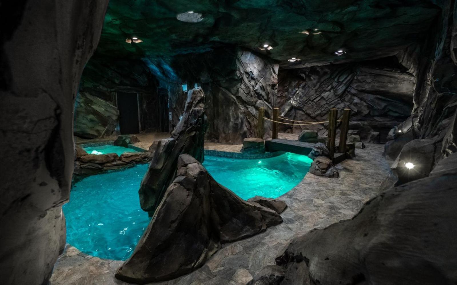 Cavern Cascades *