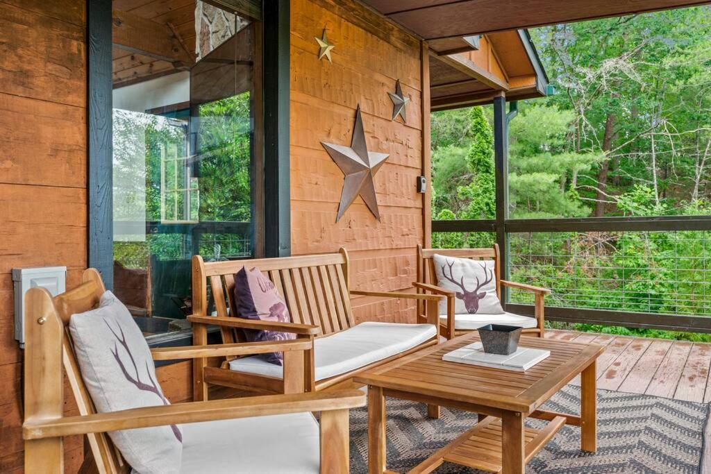 July Summer Specials, Minutes To Parkway * Pigeon Forge