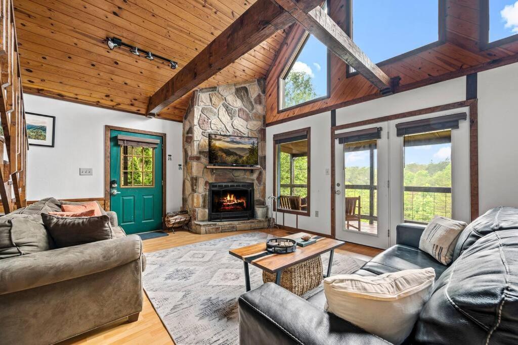 Holiday home July Summer Specials, Minutes To Parkway
