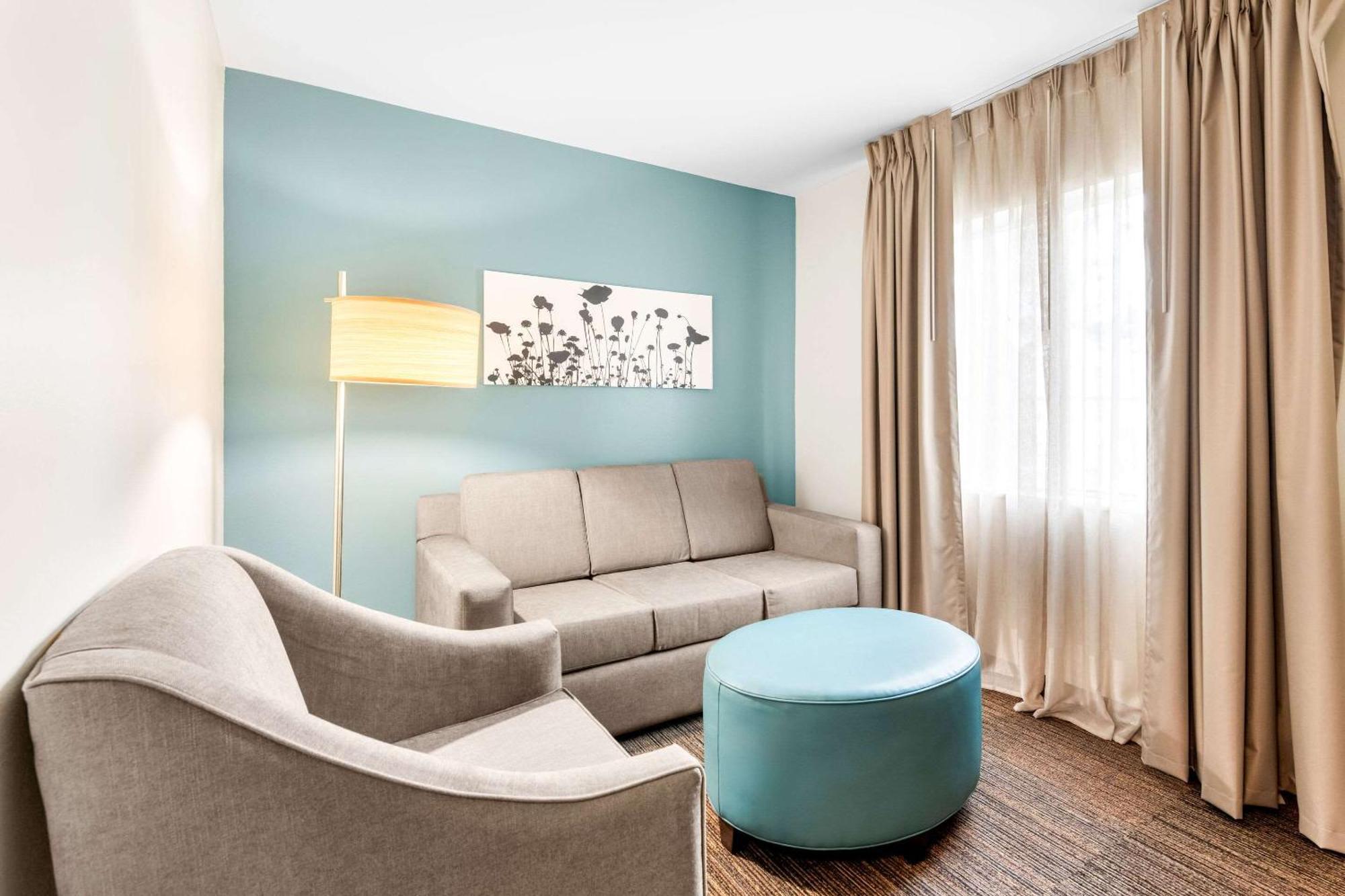 Sleep & Downtown Hotel 2*