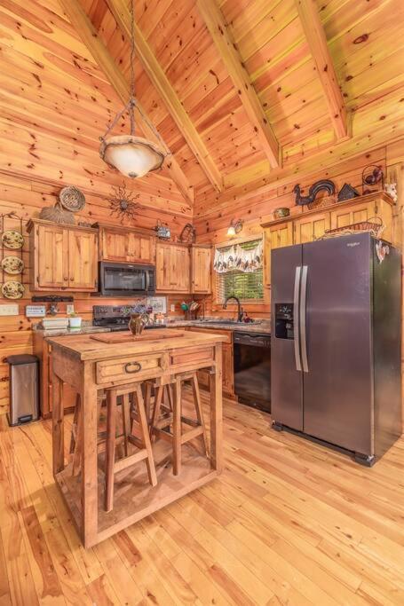Campfire Pigeon Forge