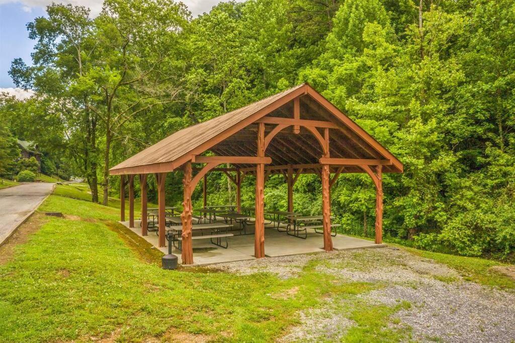 Campfire * Pigeon Forge