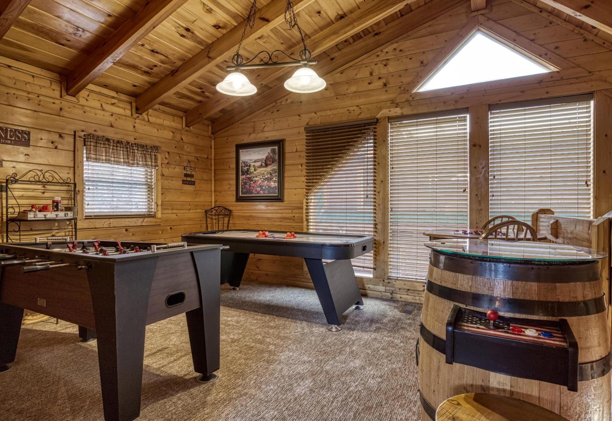 Holiday home Whispering Creek #302