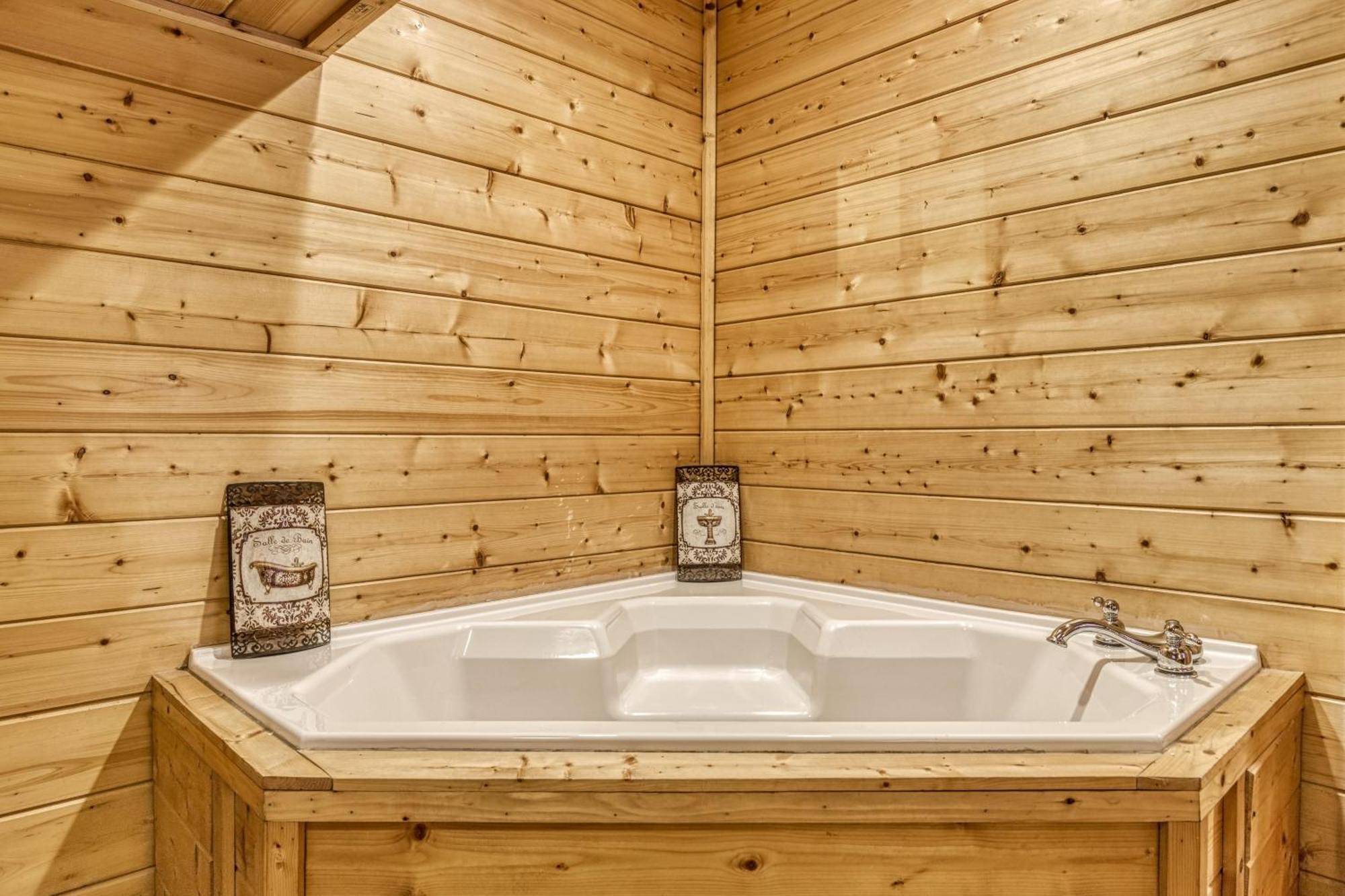 Whispering Creek #302 Pigeon Forge