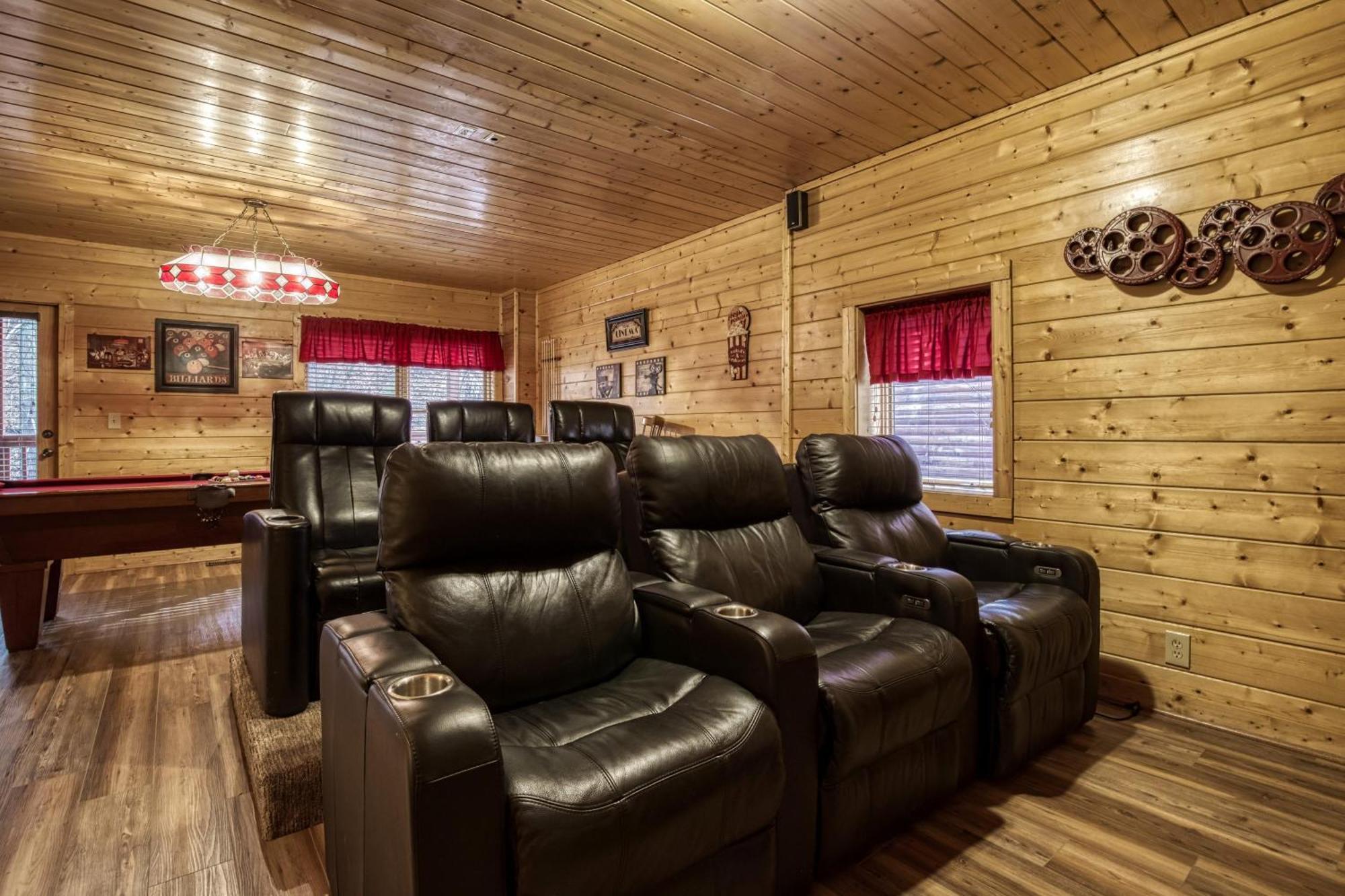 Whispering Creek #302 Holiday home *