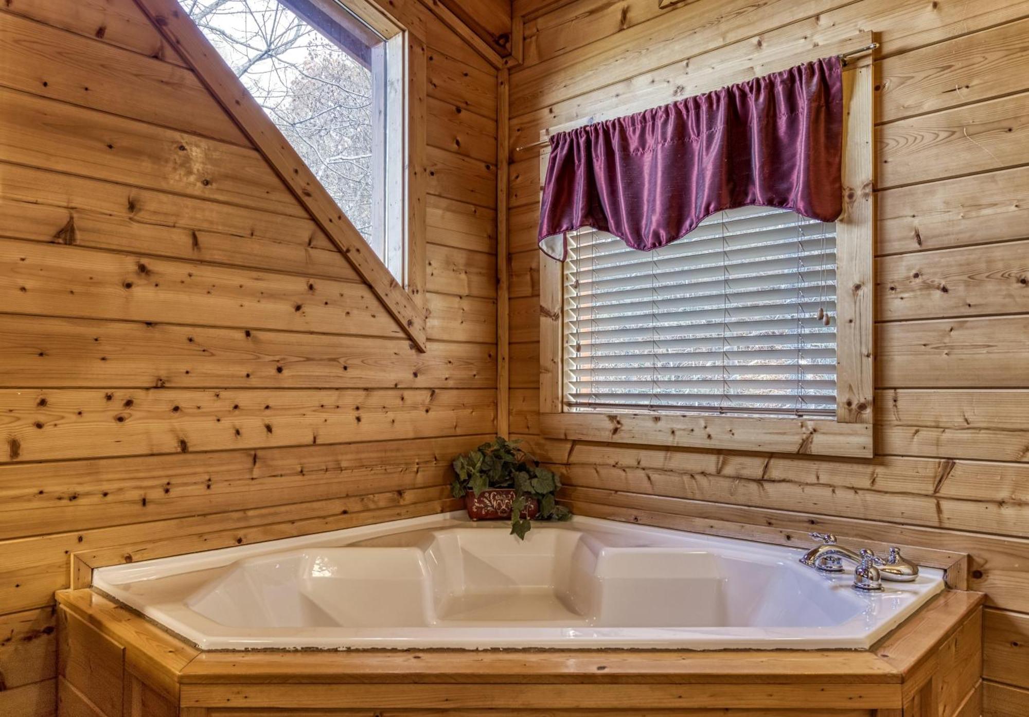 Whispering Creek #302 Pigeon Forge