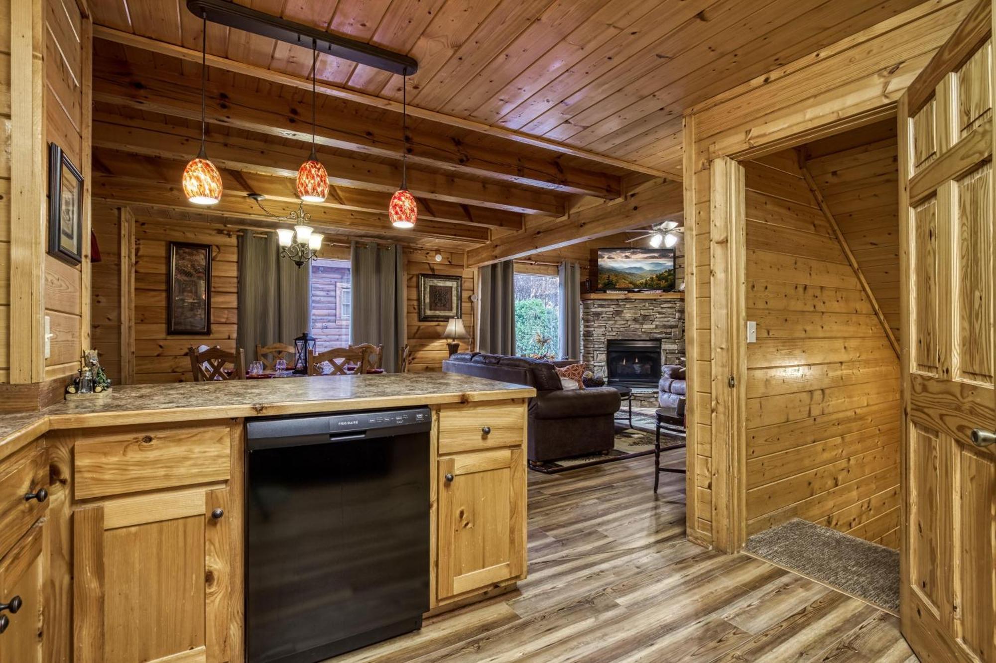 Whispering Creek #302 Pigeon Forge