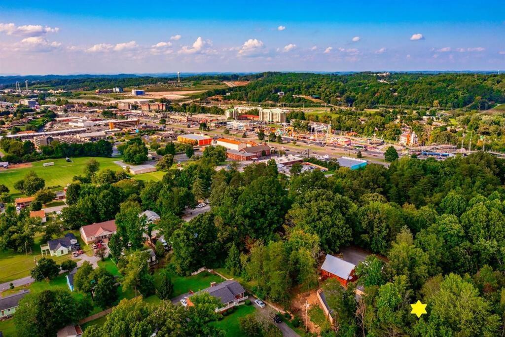 Private! Hot Tub! Parkway 2min! Petsok! Bbq! Pigeon Forge