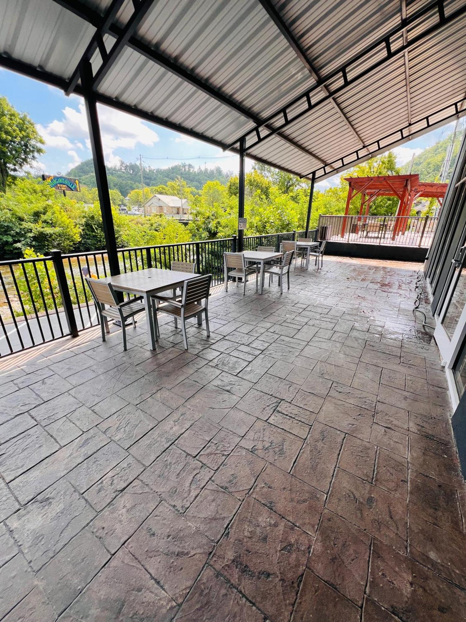 Country & By Radisson, South, Tn Hotel 3*
