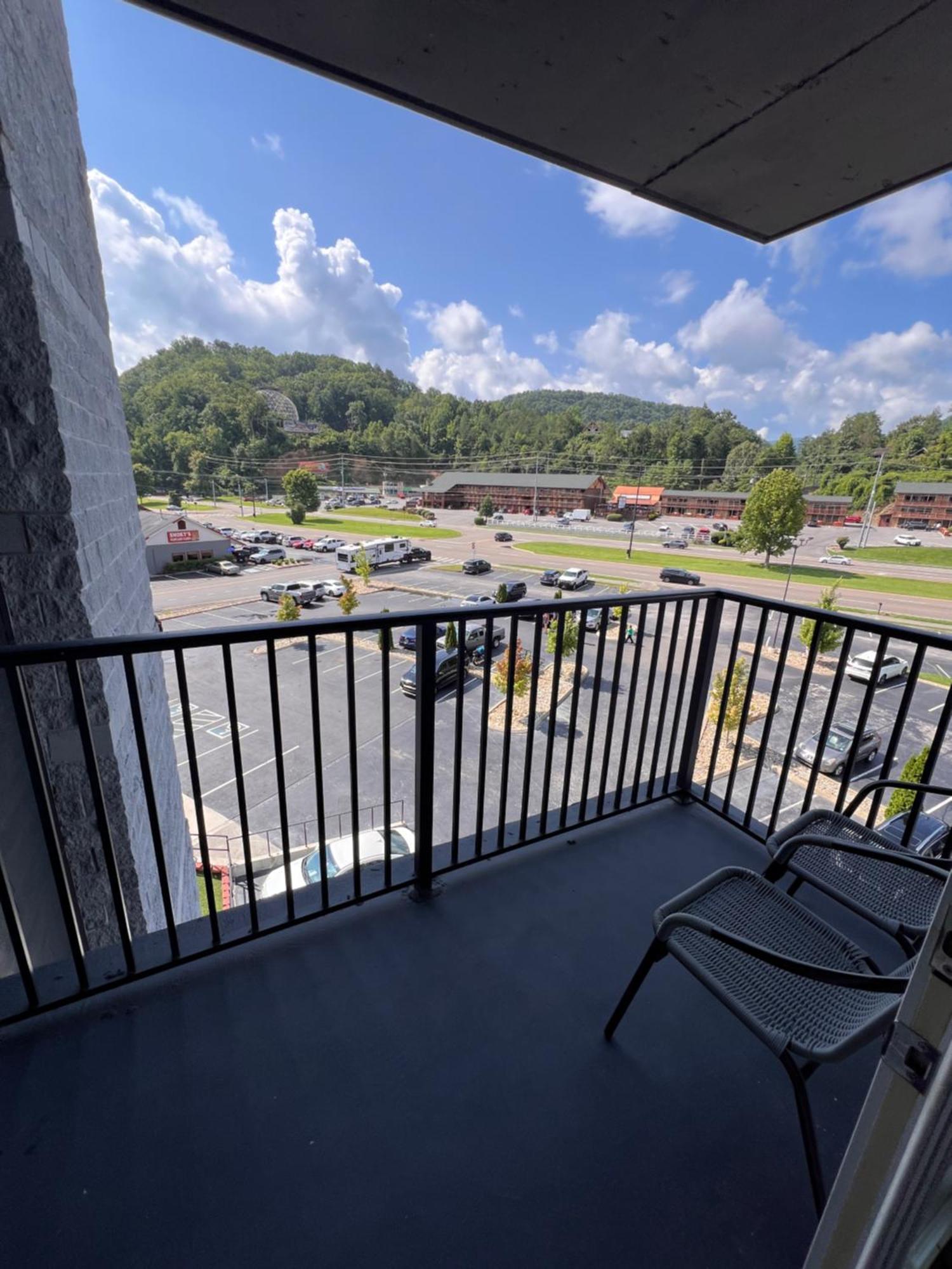 Country & By Radisson, South, Tn 3* Pigeon Forge