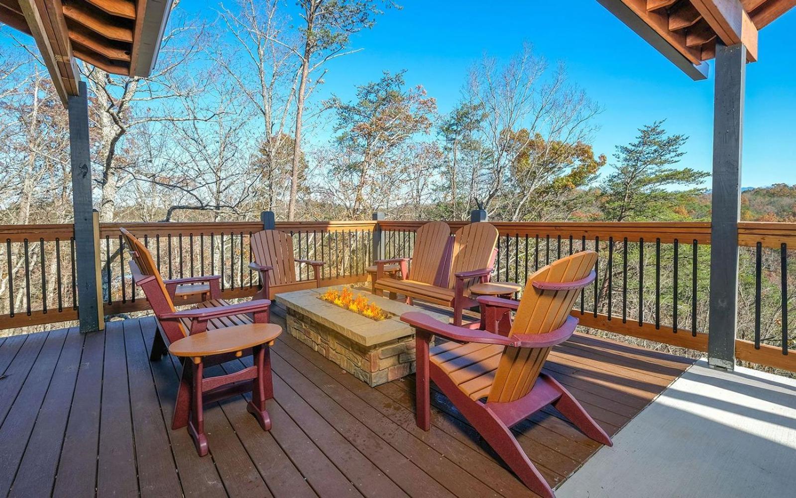 Hibernation Retreat Pigeon Forge