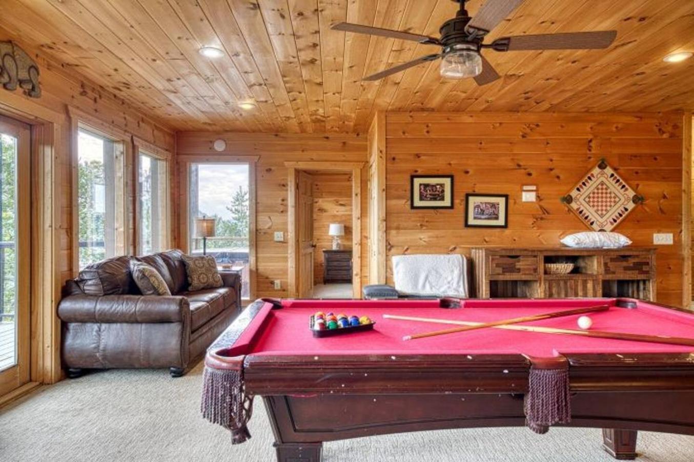 Awe-inspiring Estate Wpool, Theater, Fire Pit Holiday home *
