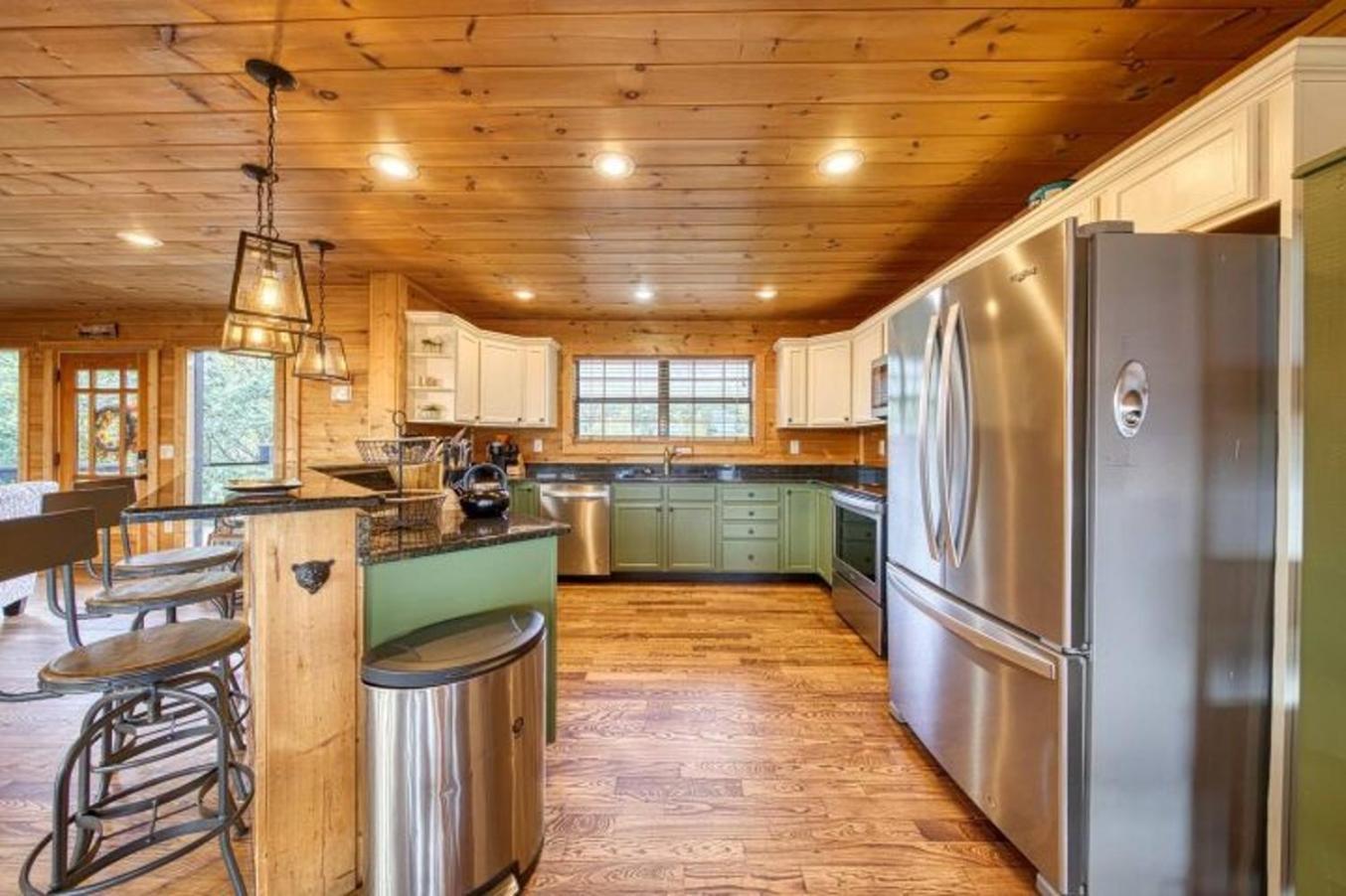 Awe-inspiring Estate Wpool, Theater, Fire Pit Holiday home
