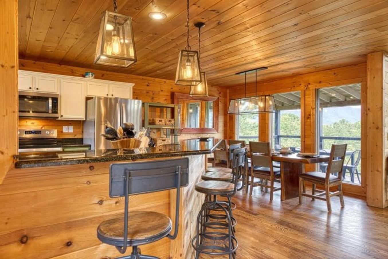 Awe-inspiring Estate Wpool, Theater, Fire Pit