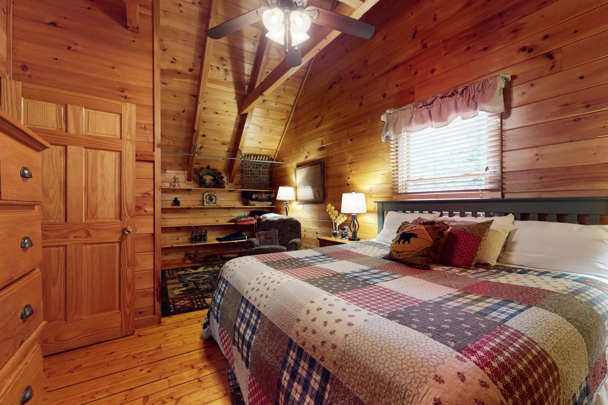 Bear Climbing Getaway Holiday home *