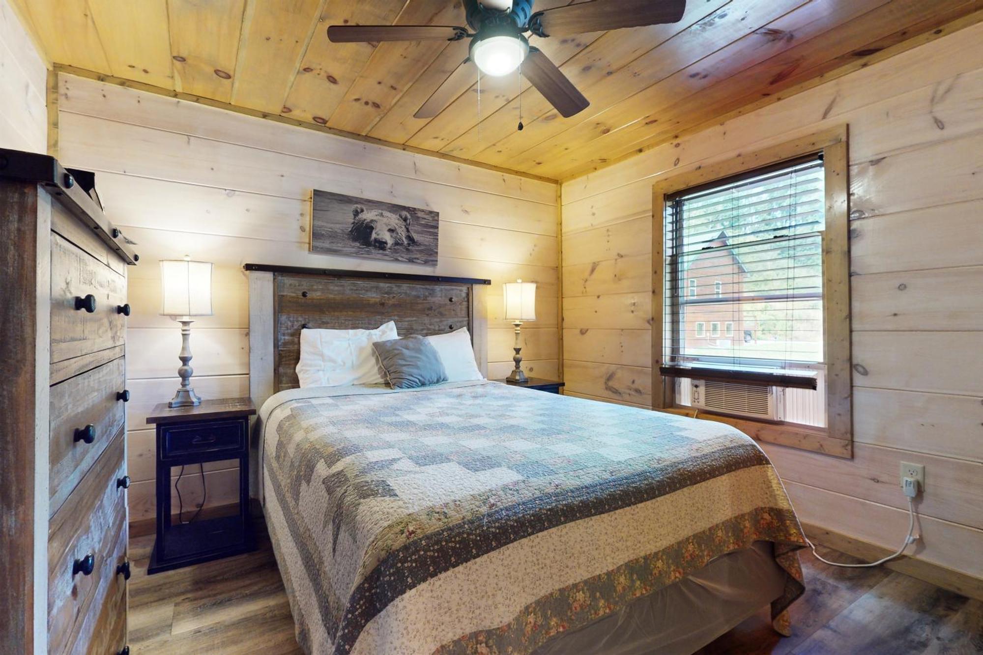 Bear Cove Falls Holiday home Pigeon Forge