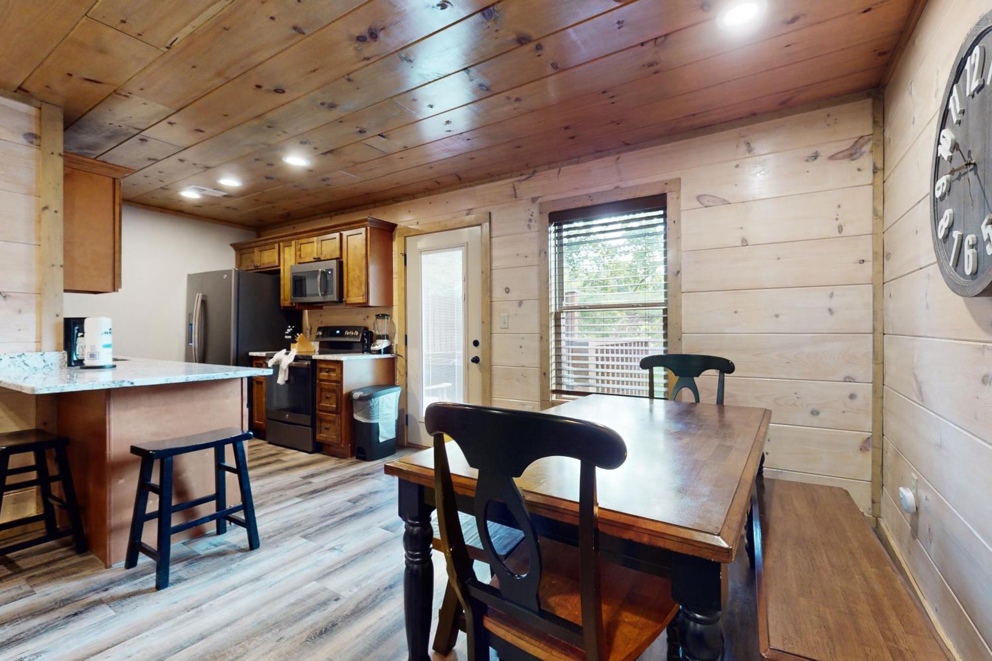 Bear Cove Falls Holiday home *