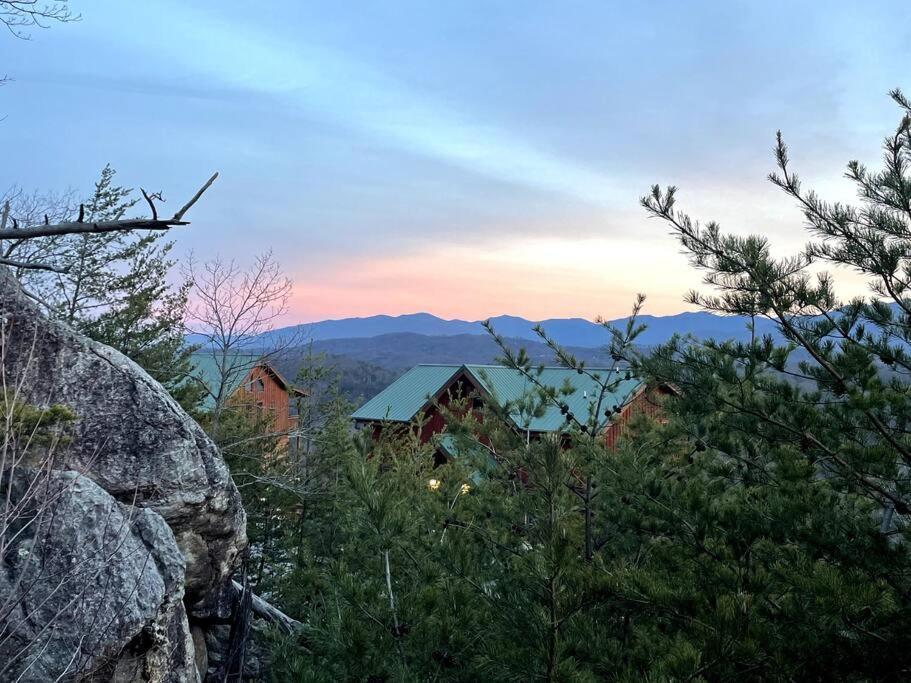 Highland View *