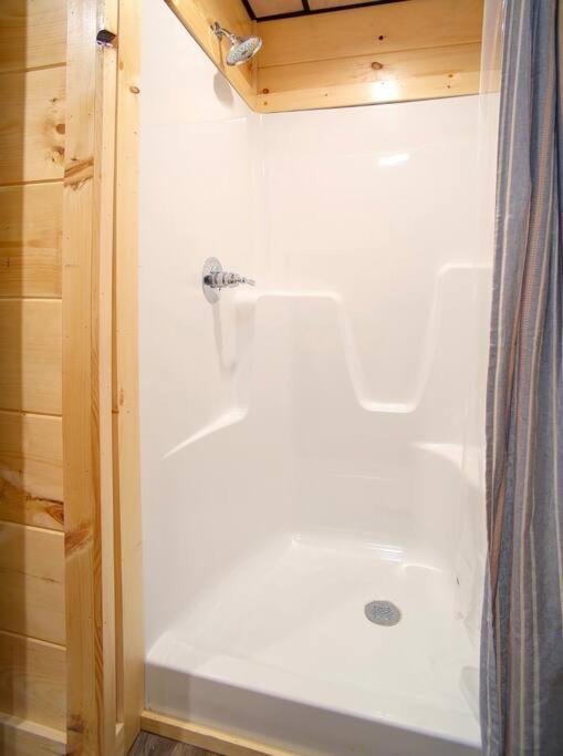 New Build-5bd-hottub-wifi-theater-pool Tble-roku *