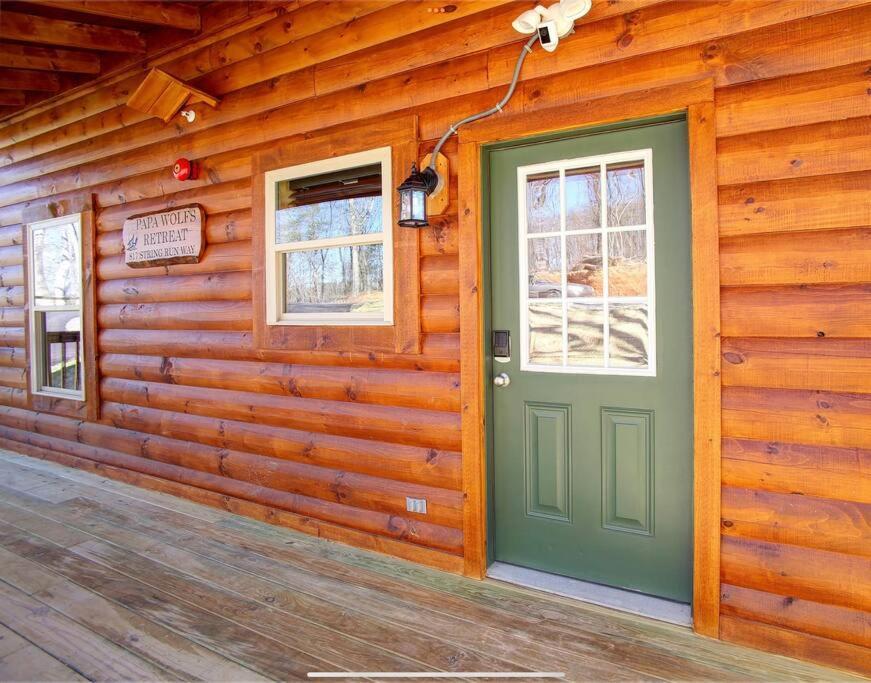 Holiday home New Build-5bd-hottub-wifi-theater-pool Tble-roku