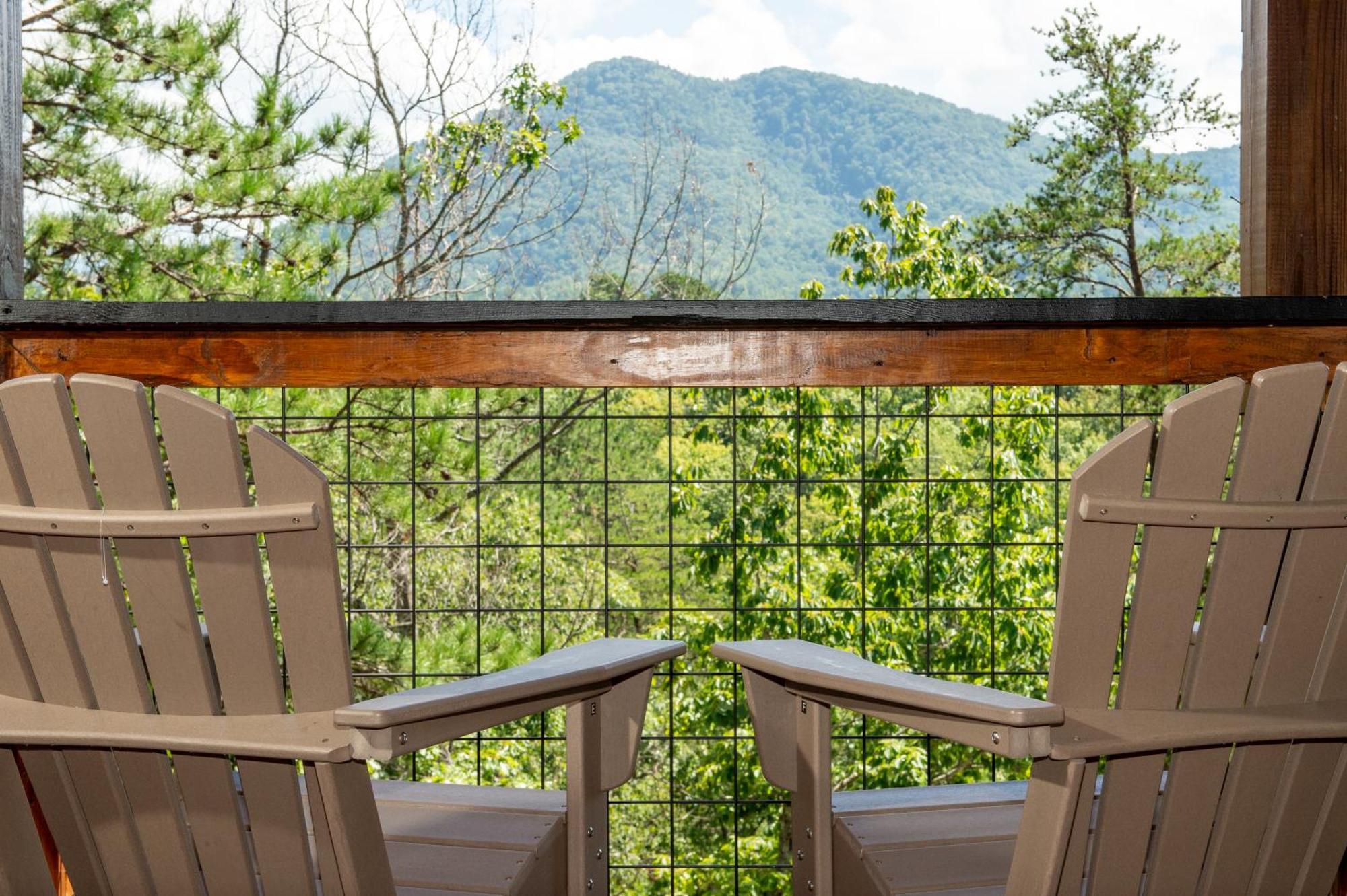 Holiday home Augys View- Mountain Views-large Parking-large Pigeon Forge