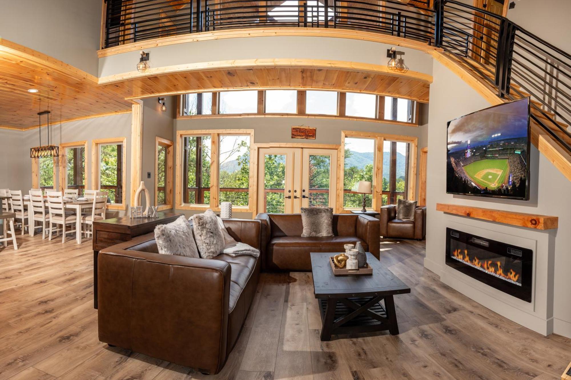Augys View- Mountain Views-large Parking-large Pigeon Forge