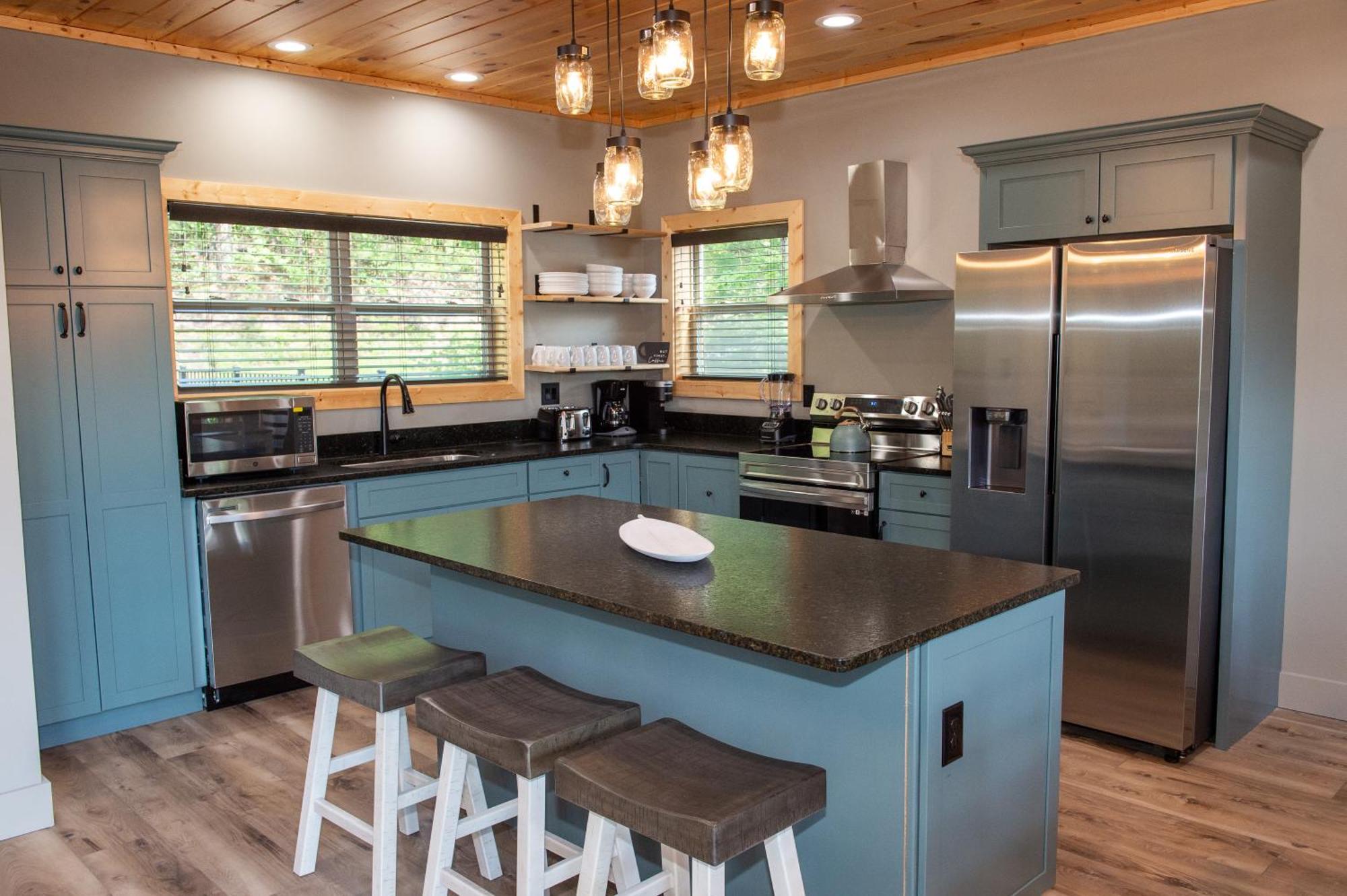 Augys View- Mountain Views-large Parking-large Holiday home