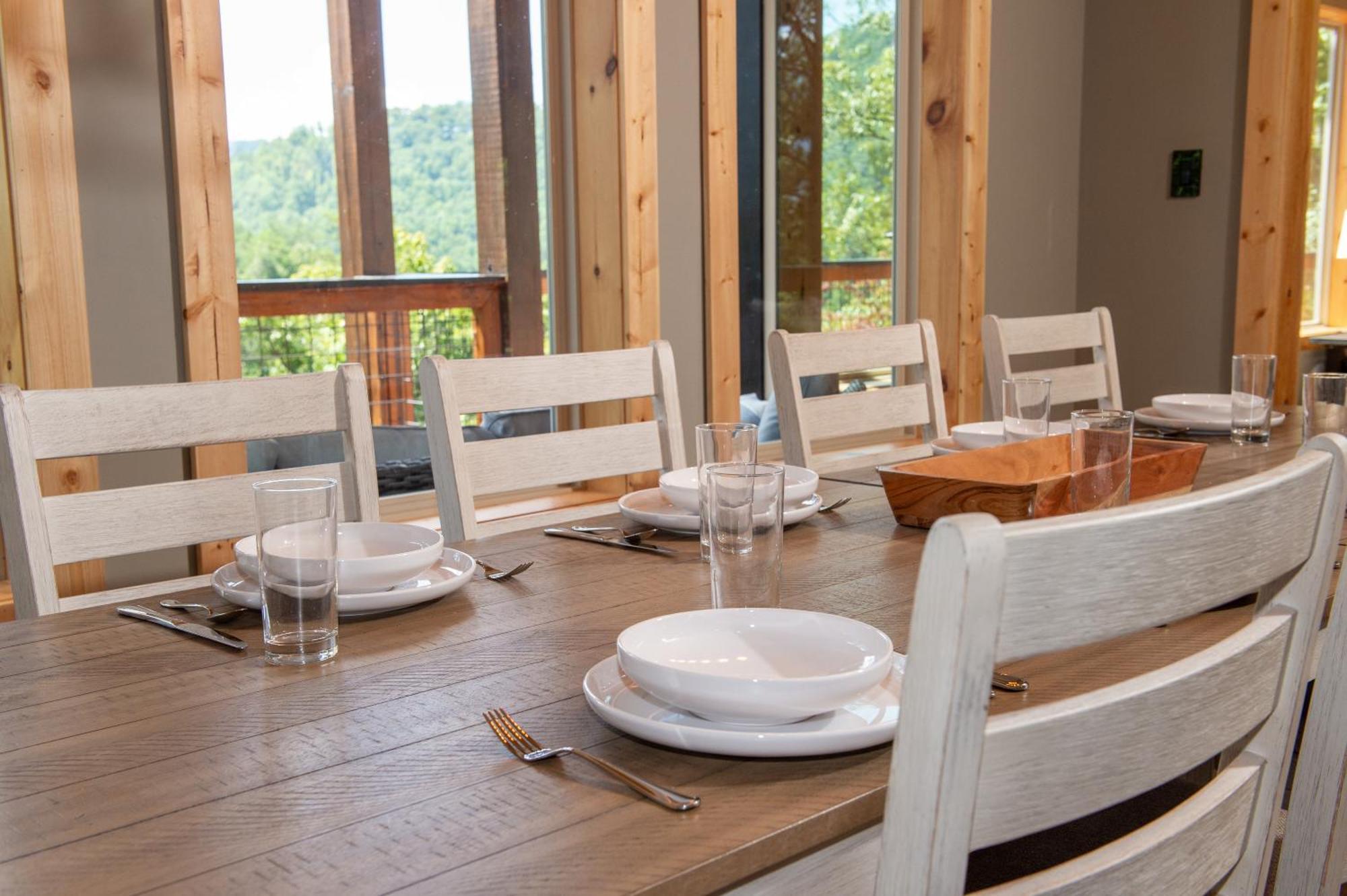Augys View- Mountain Views-large Parking-large Holiday home