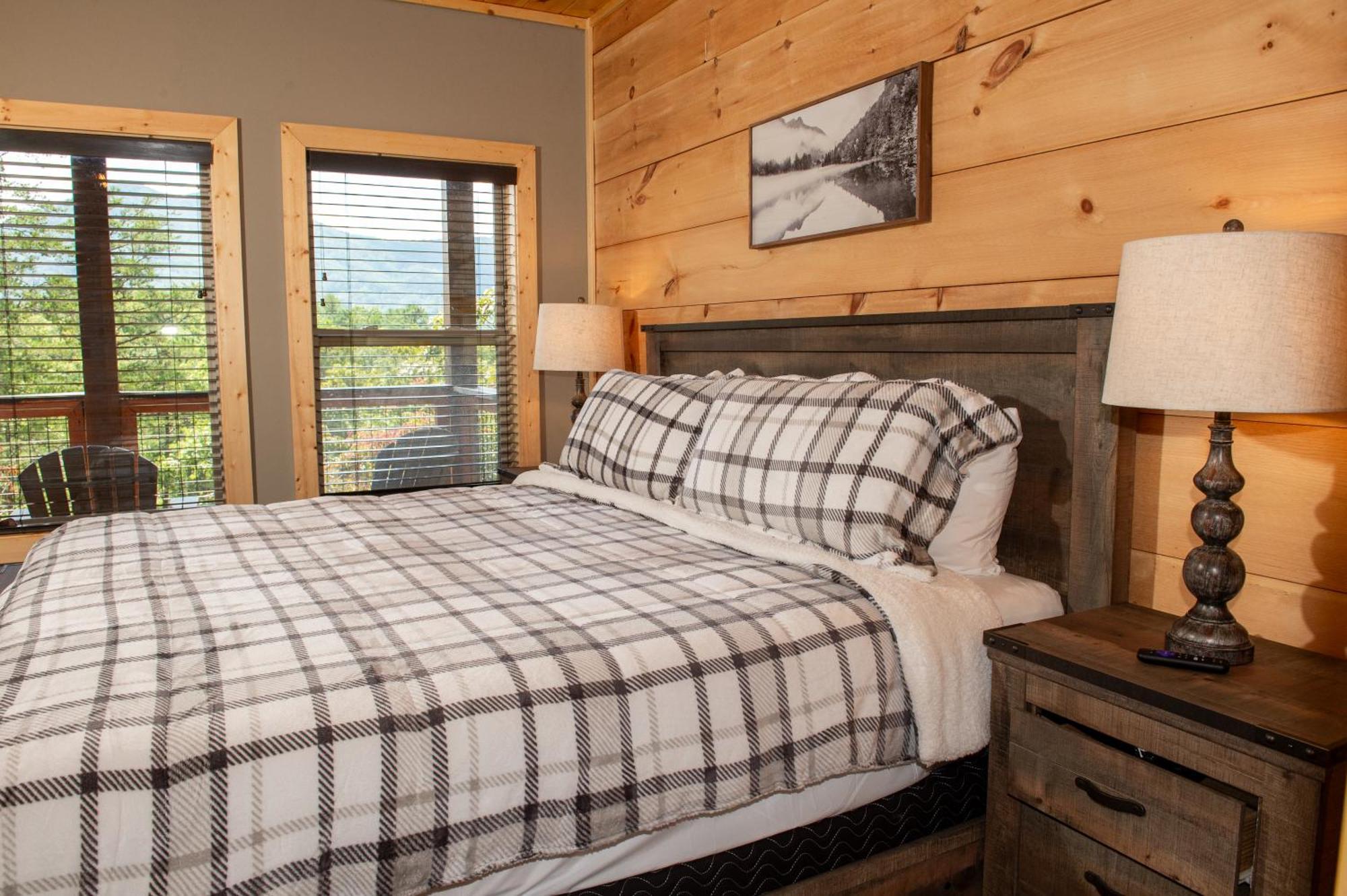 Augys View- Mountain Views-large Parking-large Holiday home *