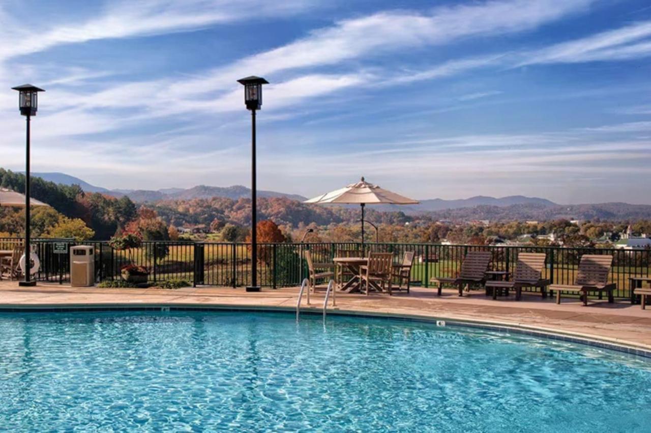 Beautiful In Smoky Mountains 2bd Gateway To The Smokies Holiday home