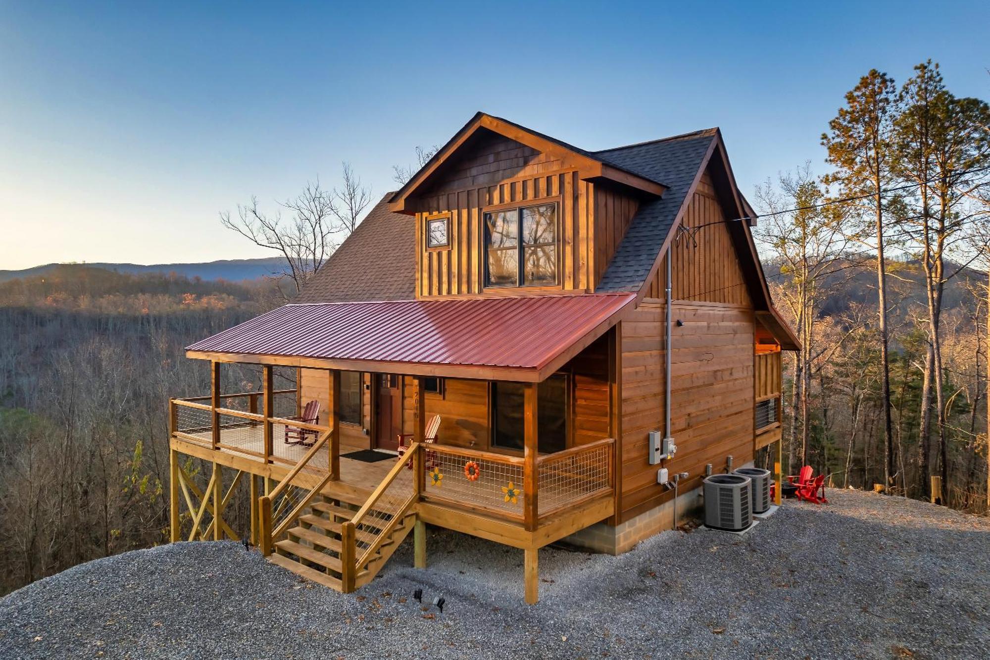 Scenic Views, Game Room, Hot Tub, Fireplace, Bbq Holiday home *