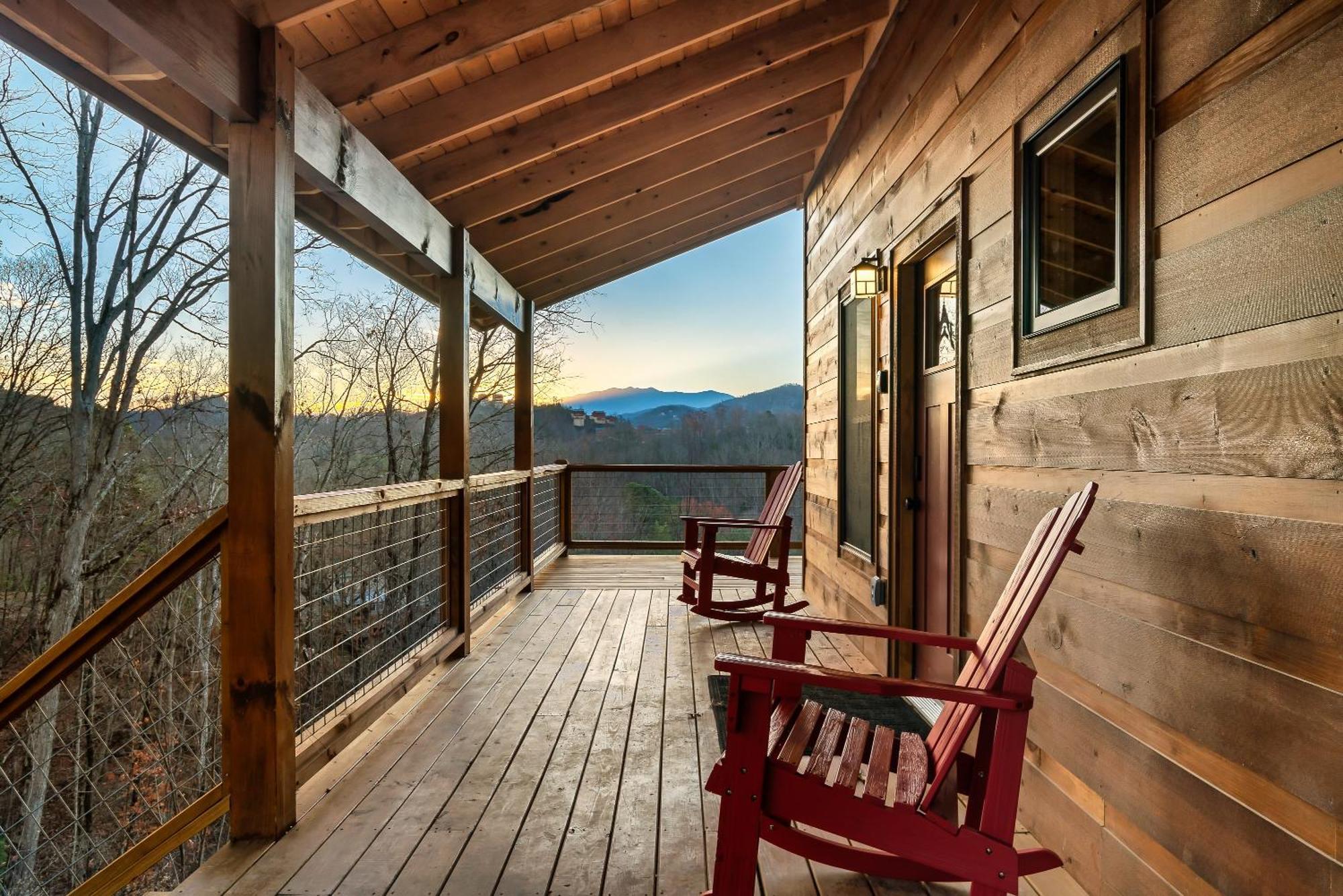 Holiday home Scenic Views, Game Room, Hot Tub, Fireplace, Bbq *