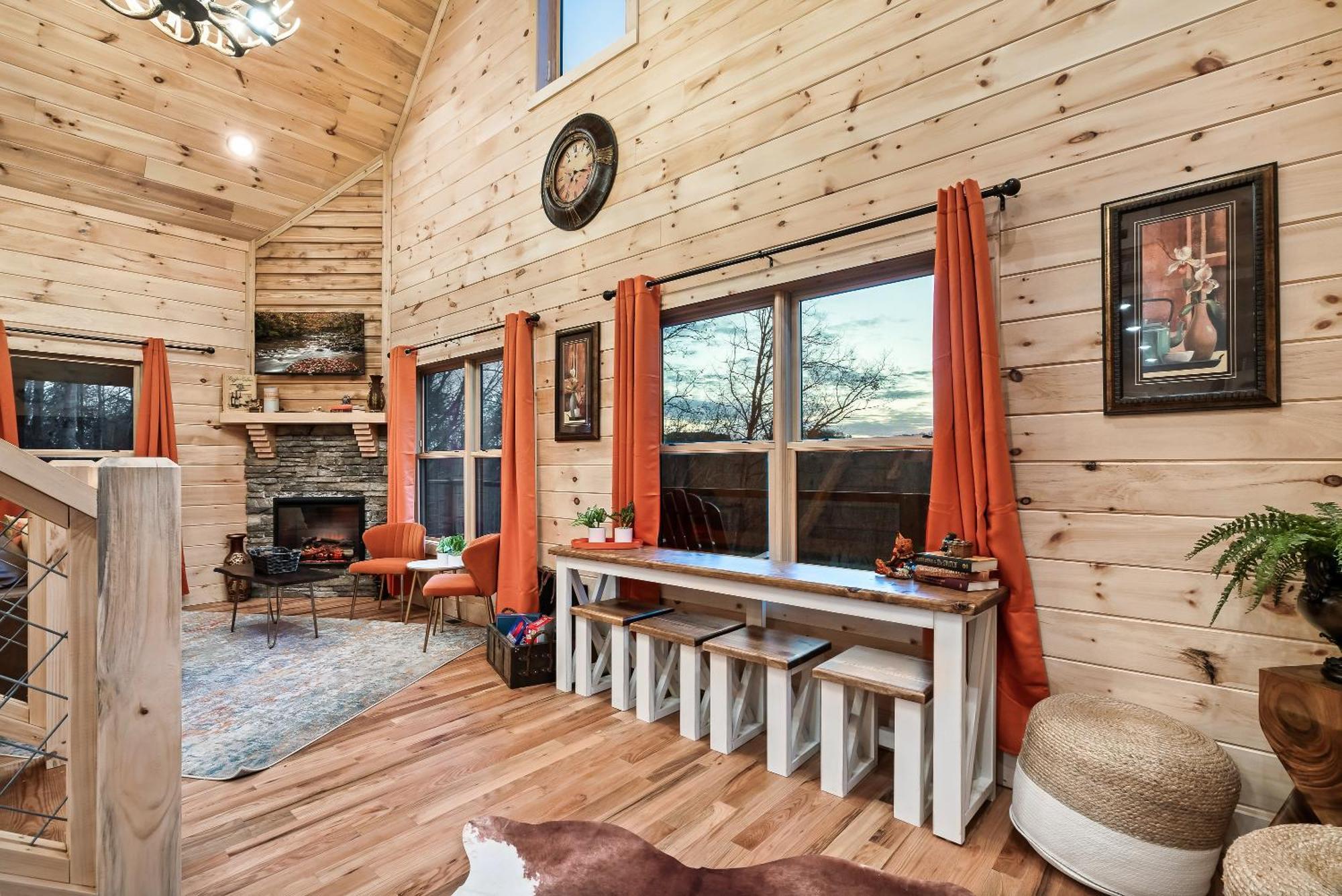 Holiday home Scenic Views, Game Room, Hot Tub, Fireplace, Bbq *